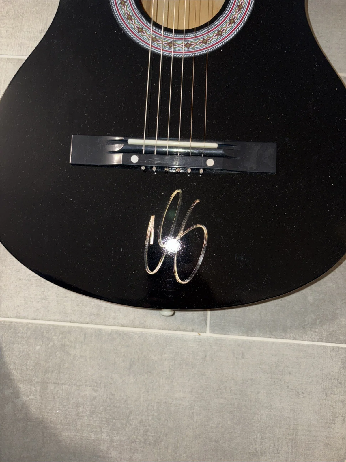 CHRIS STAPLETON SIGNED ACCOUSTIC GUITAR, image 2