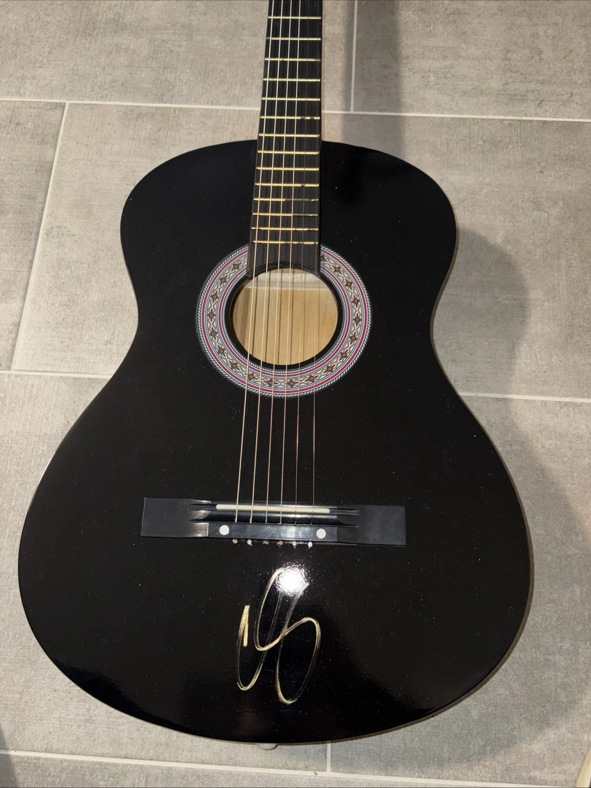 CHRIS STAPLETON SIGNED ACCOUSTIC GUITAR, image 3