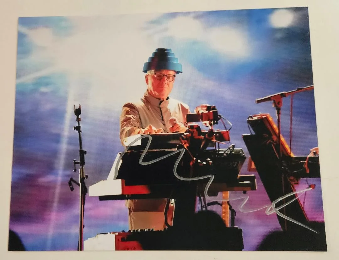 Mark Mothersbaugh — MARK MOTHERSBAUGH SIGNED PHOTO 8x10 RARE DEVO AUTO BECKETT BAS BV03874