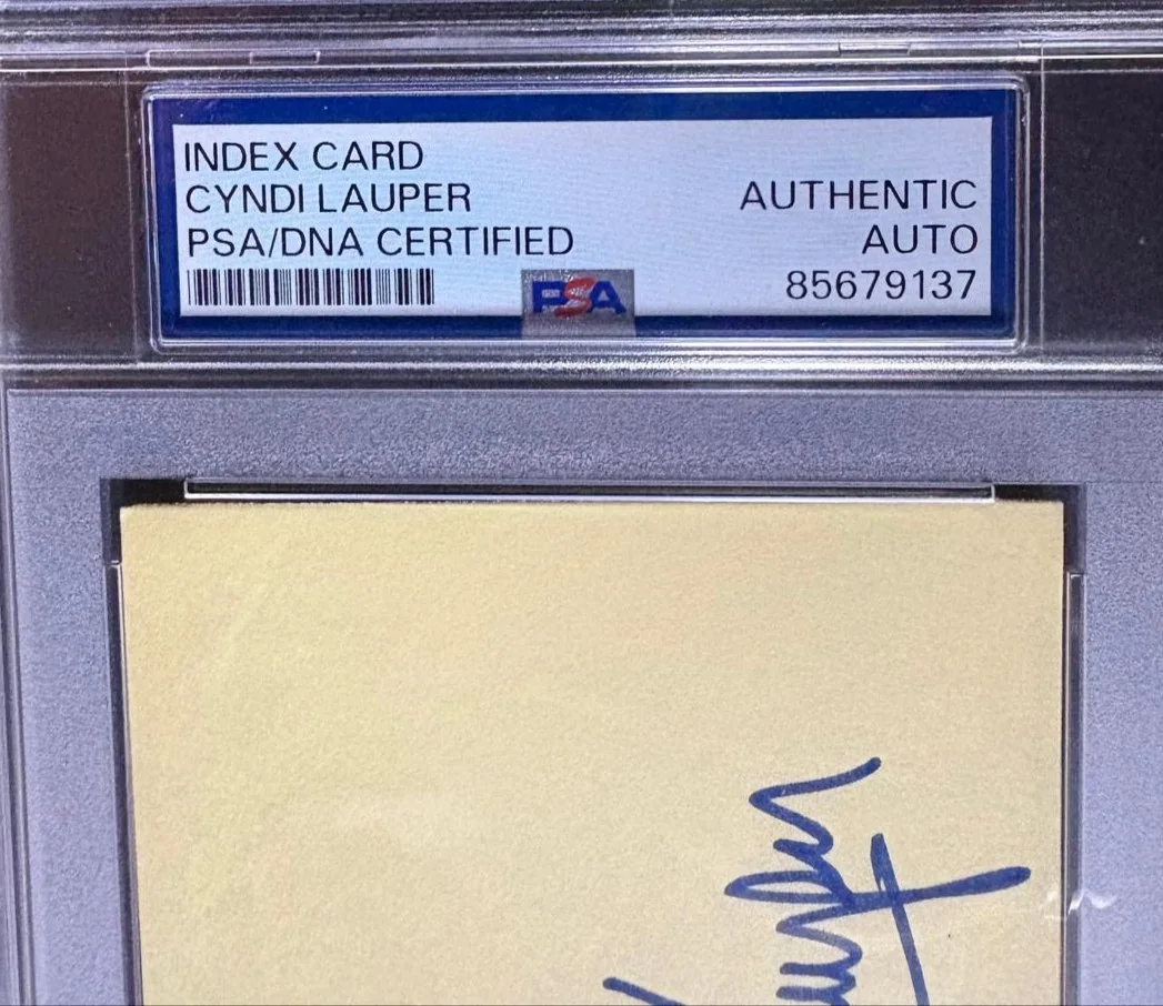 CYNDI LAUPER SIGNED INDEX CARD PSA ENCAPSULATED SKETCH BLUE ANGEL HEART PEACE, image 2