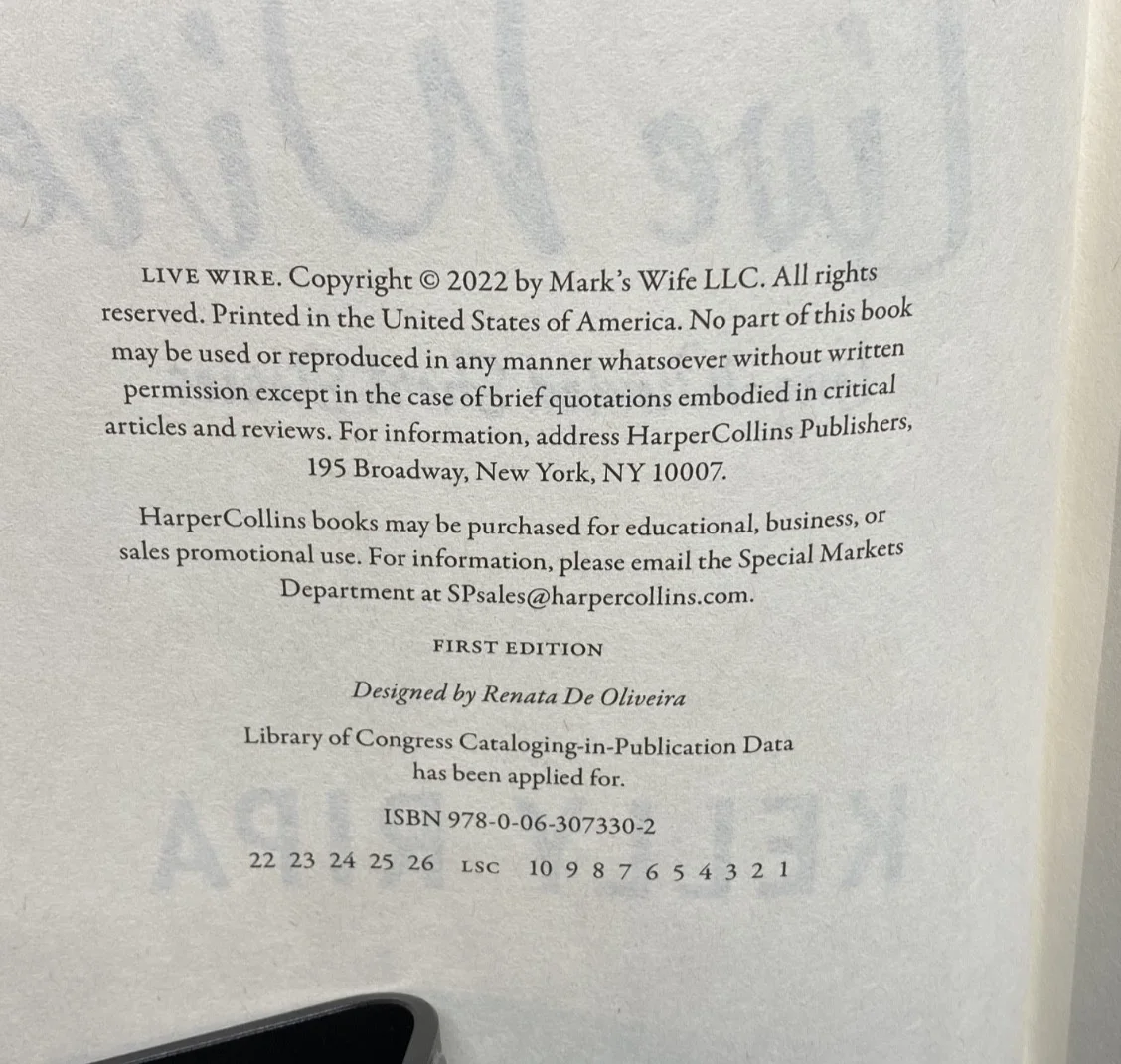 Kelly Ripa — Kelly Ripa Signed Live Wire 2022 Book Autographed 1st Edition HarperCollins Book, image 3
