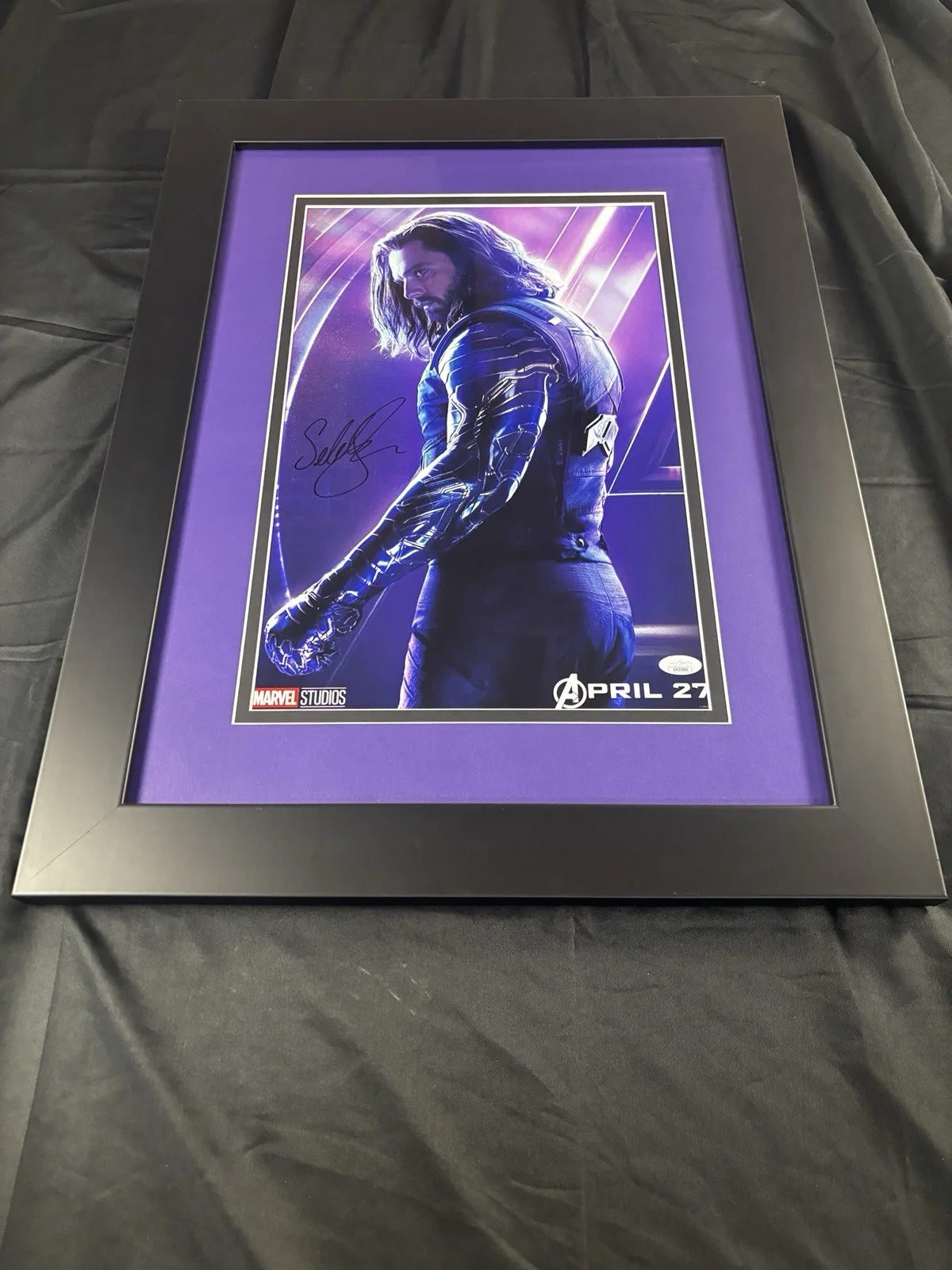 Sebastian Stan The Winter Soldier Marvel Signed Photograph 25.5x19.5 JSA COA, изображение 2