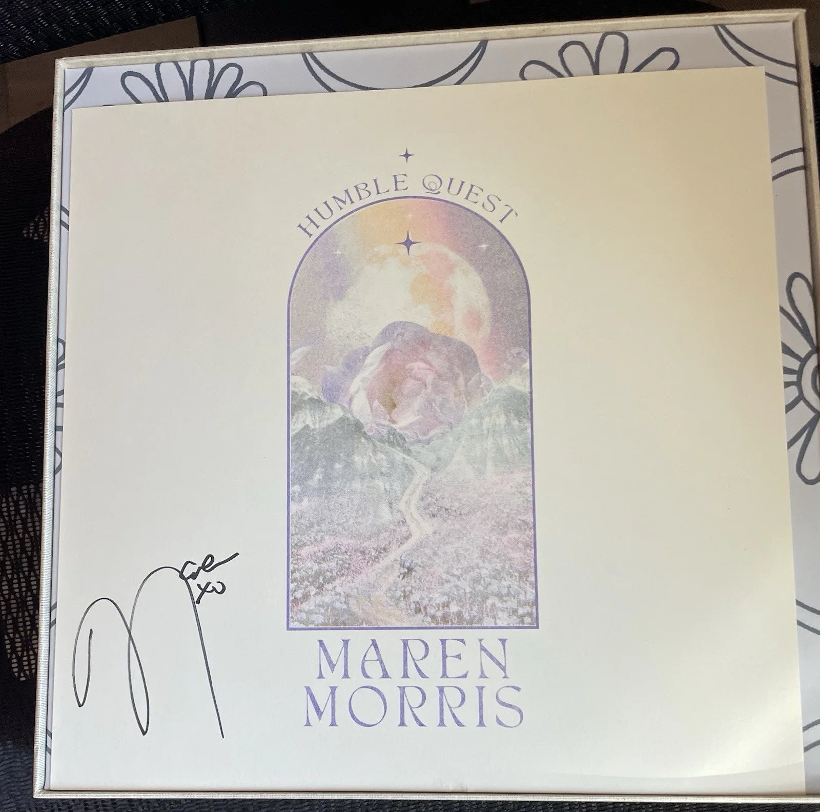 Maren Morris Humble Quest Box Set w/ Autograph – Tour Exclusive), image 2