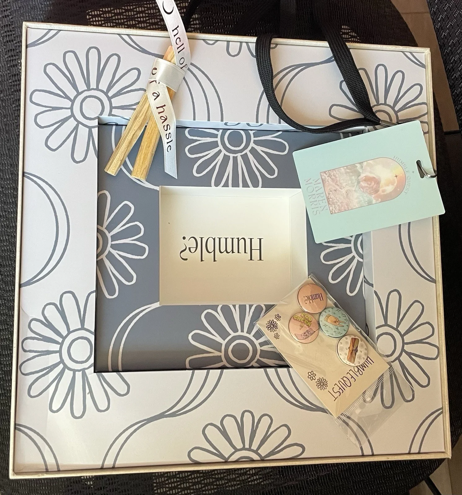 Maren Morris Humble Quest Box Set w/ Autograph – Tour Exclusive), image 3