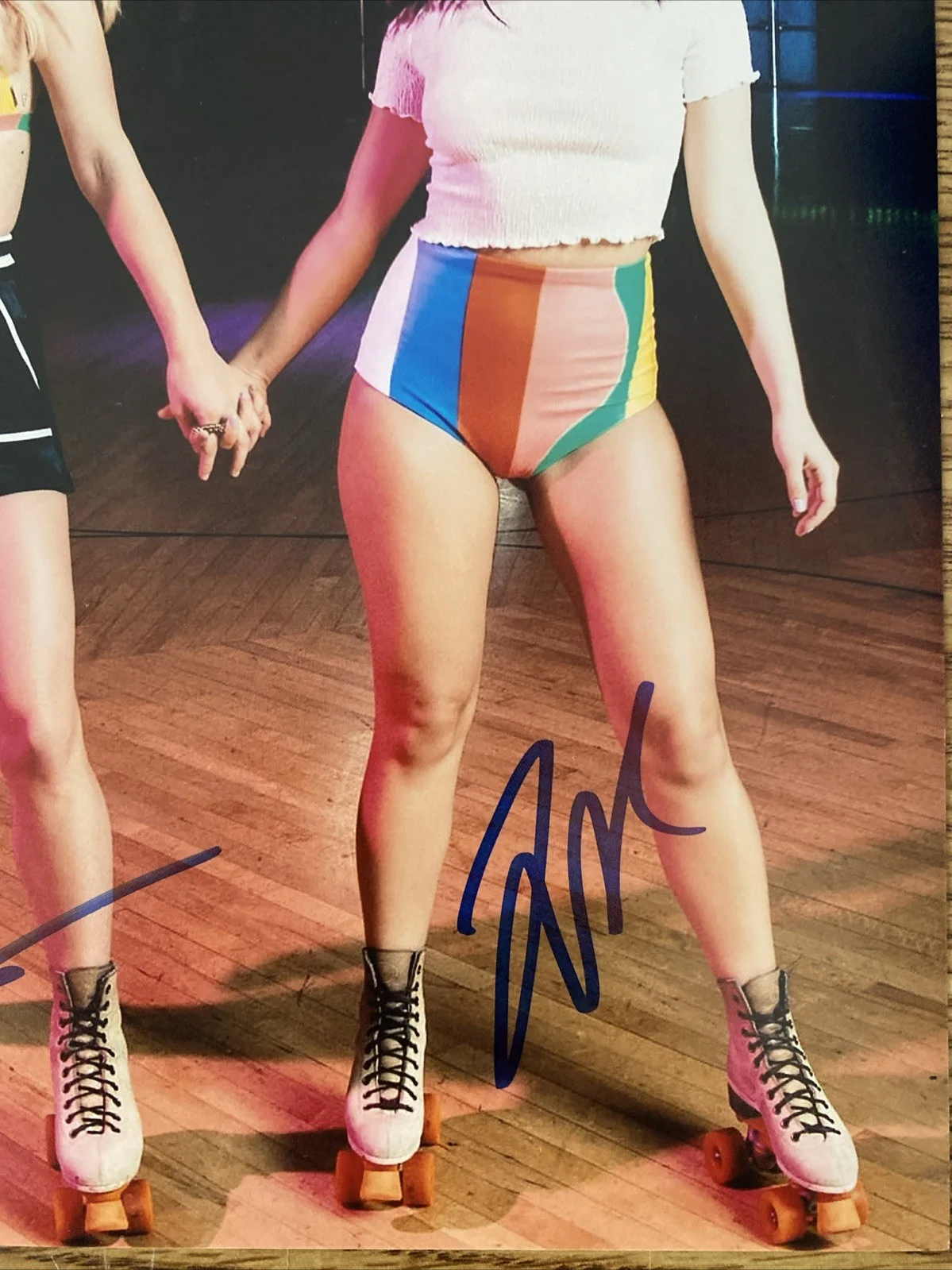 Lili Reinhart & Camila Mendes Autographed 8x10 Photo Riverdale Betty Veronica, изображение 3