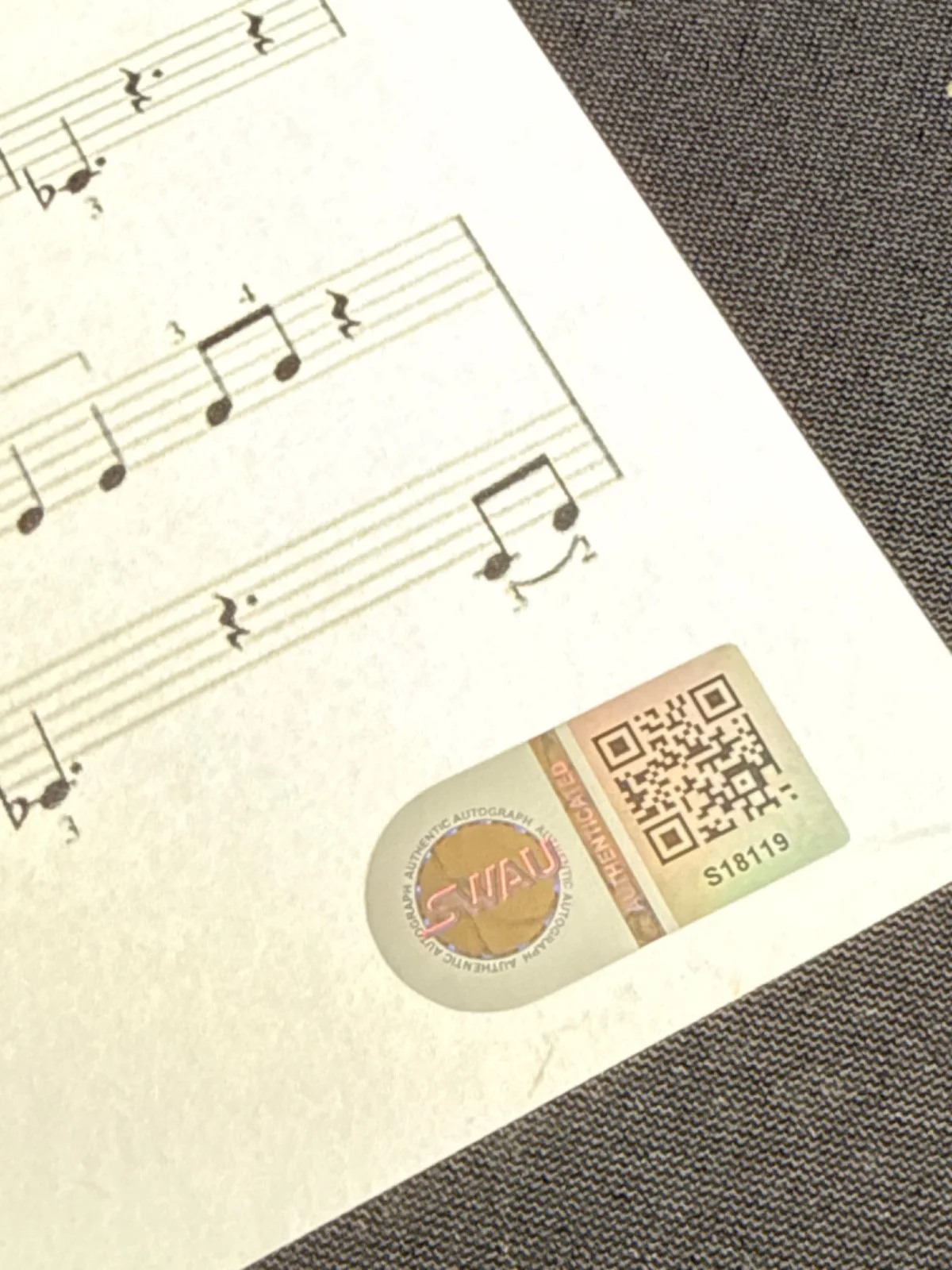 Pedro Bromfman — Pedro Bromfman Signed 8x10 Music Sheet Tuyo Narcos SWAU S18119, изображение 2