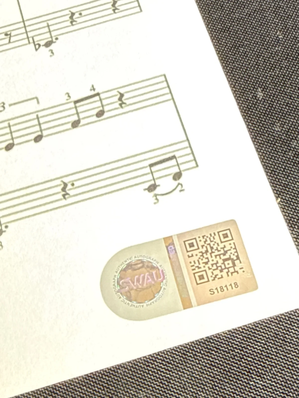 Pedro Bromfman — Pedro Bromfman Signed 8x10 Music Sheet Tuyo Narcos SWAU S18118, изображение 2