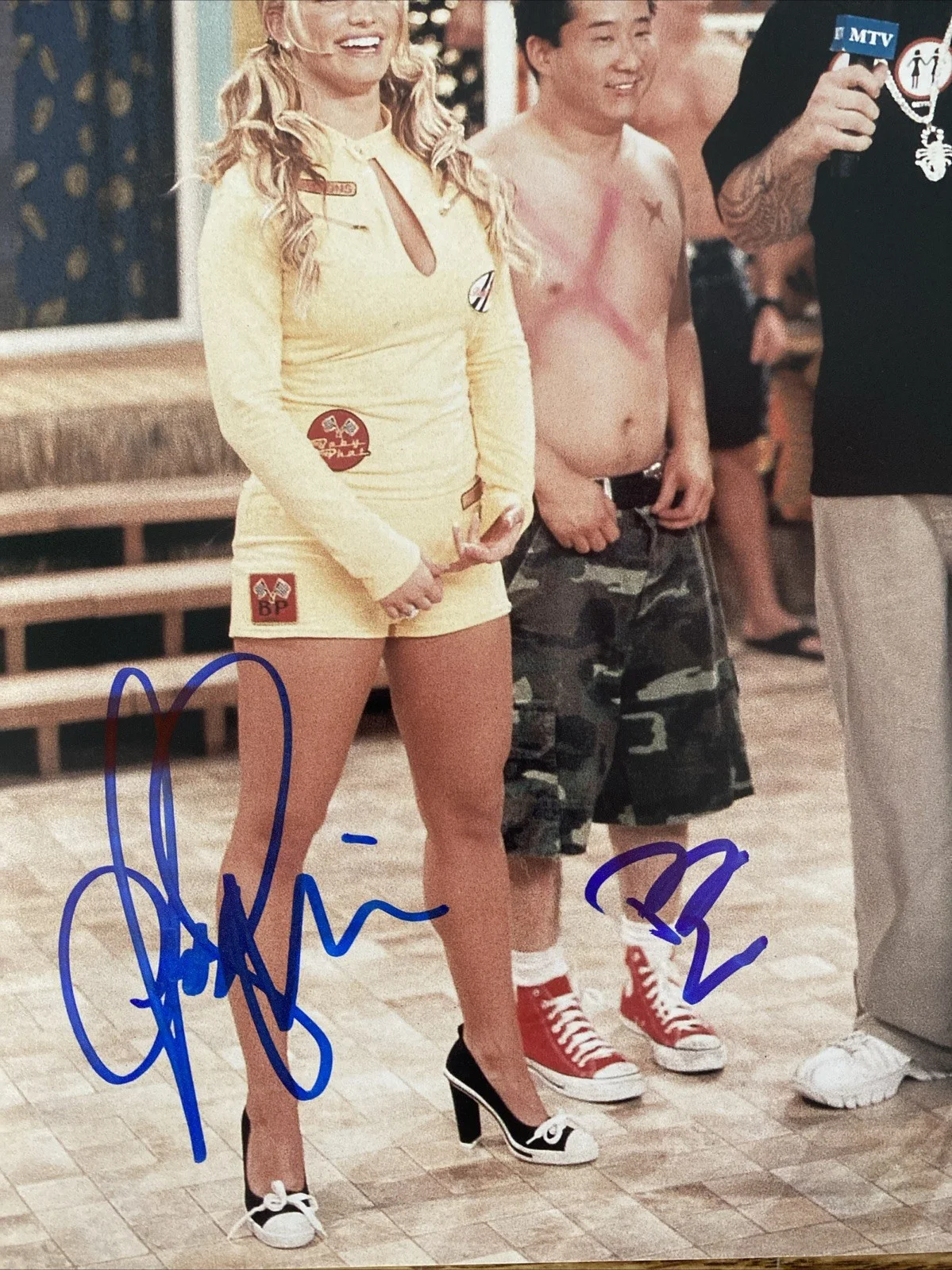 Jessica Simpson, Bobby Lee — Jessica Simpson & Bobby Lee Autographed Photo Saturday Night Live Comedian SNL, изображение 2