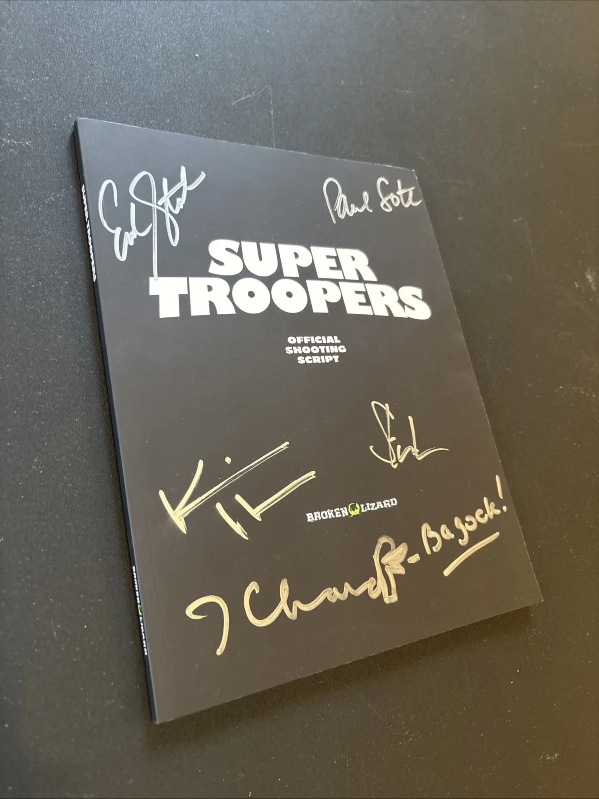 SUPER TROOPERS signed Autographed Official Shooting Script BROKEN LIZARD 5 Autos, image 2