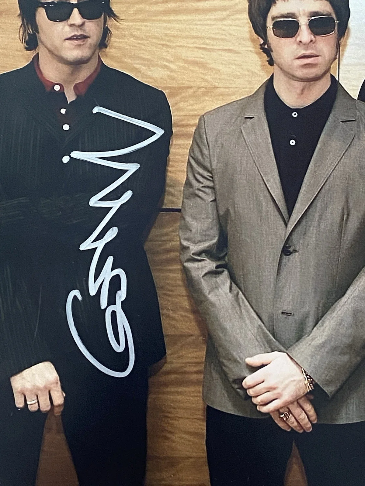 Gem Archer & Andy Bell Autographed Photo OASIS Band Members, изображение 2