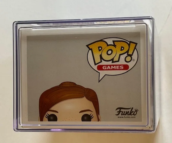 Kirsten Dunst — Kirsten Dunst Signed Mary Jane 396 Funko Marvel Spider-Man Beckett COA Hard Case, image 4