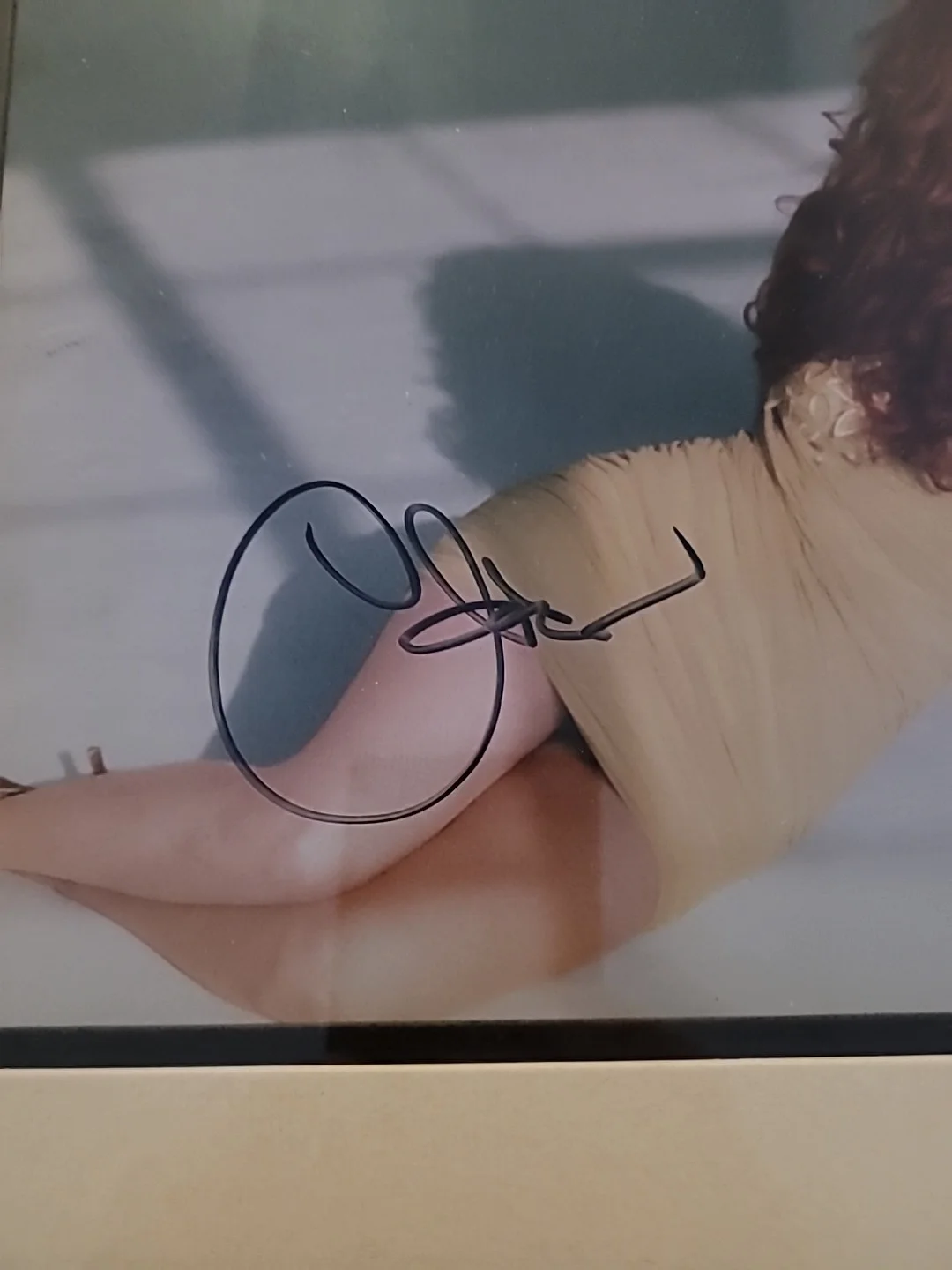 Cher Autographed Signed 8x10 Photo Certified Authentic PSA/DNA., image 2