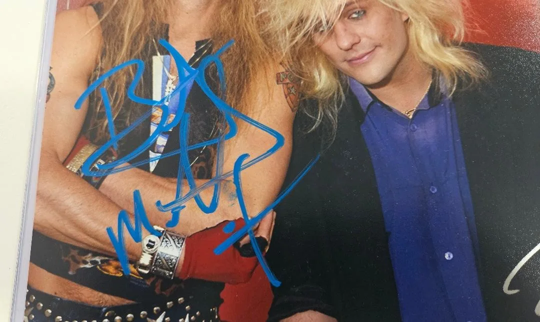 Bret Michaels, C.C. DeVille, Bobby Dall, Rikki Rockett — CC BOBBY RIKKI BRET MICHAELS SIGNED PHOTO 11X14 POISON AUTOGRAPHS BECKETT LOA, изображение 2