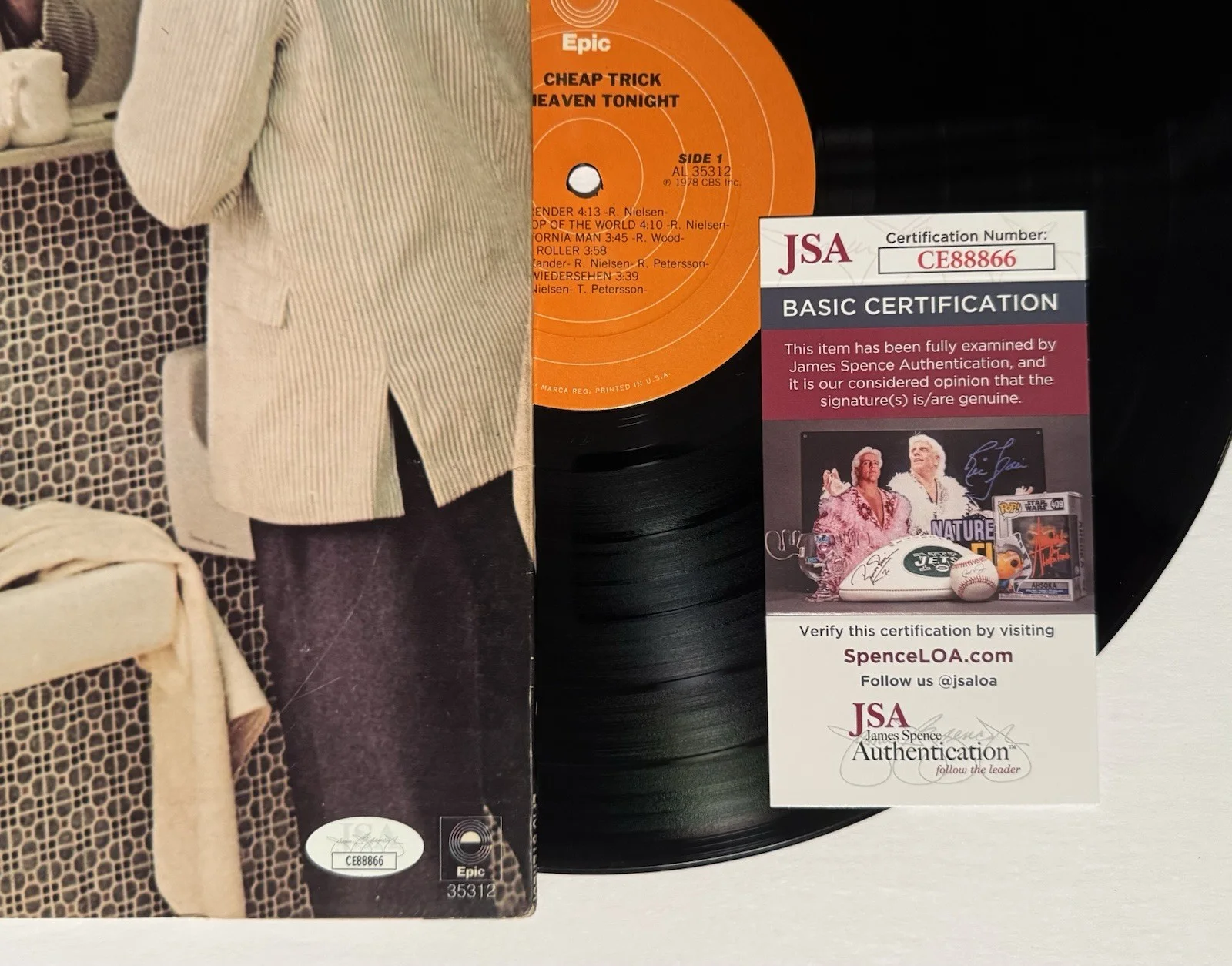 CHEAP TRICK ROBIN, RICK & TOM HAND SIGNED AUTOGRAPHED VINYL ALBUM LP +JSA COA., изображение 5
