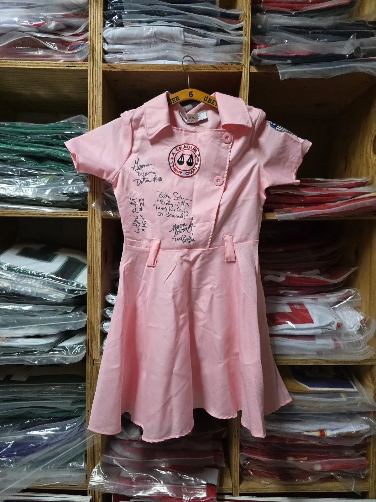 Geena Davis Lori Petty Schram Cavanagh — League of Their Own Signed Uniform Geena Davis Lori Petty Schram Cavanagh JSA