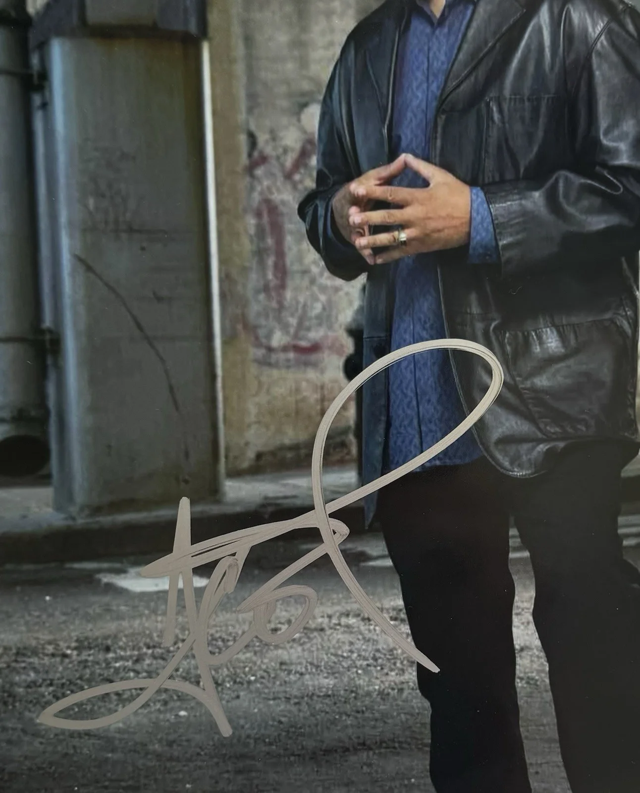 ICE-T — ICE-T HAND SIGNED AUTOGRAPH "LAW & ORDER: SVU" 8X10 PHOTO +JSA COA RAP LEGEND, изображение 2