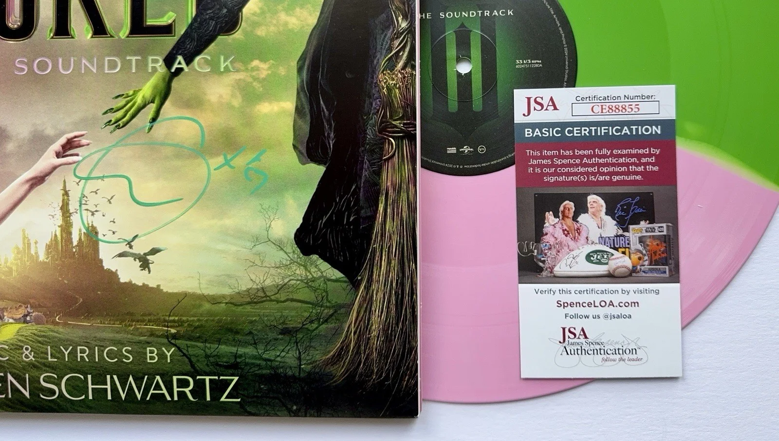 CYNTHIA ERIVO HAND SIGNED AUTOGRAPHED "WICKED" VINYL ALBUM LP +JSA COA GREEN PEN, изображение 2