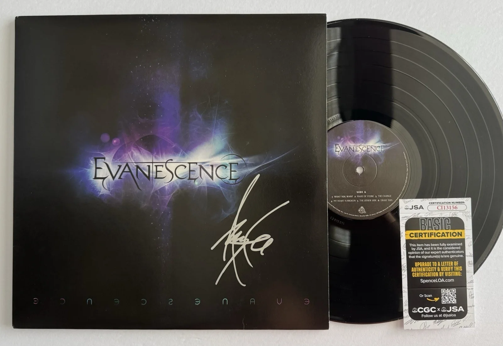 AMY LEE HAND SIGNED EVANESCENCE VINYL AUTOGRAPHED WITH JSA COA, image 2
