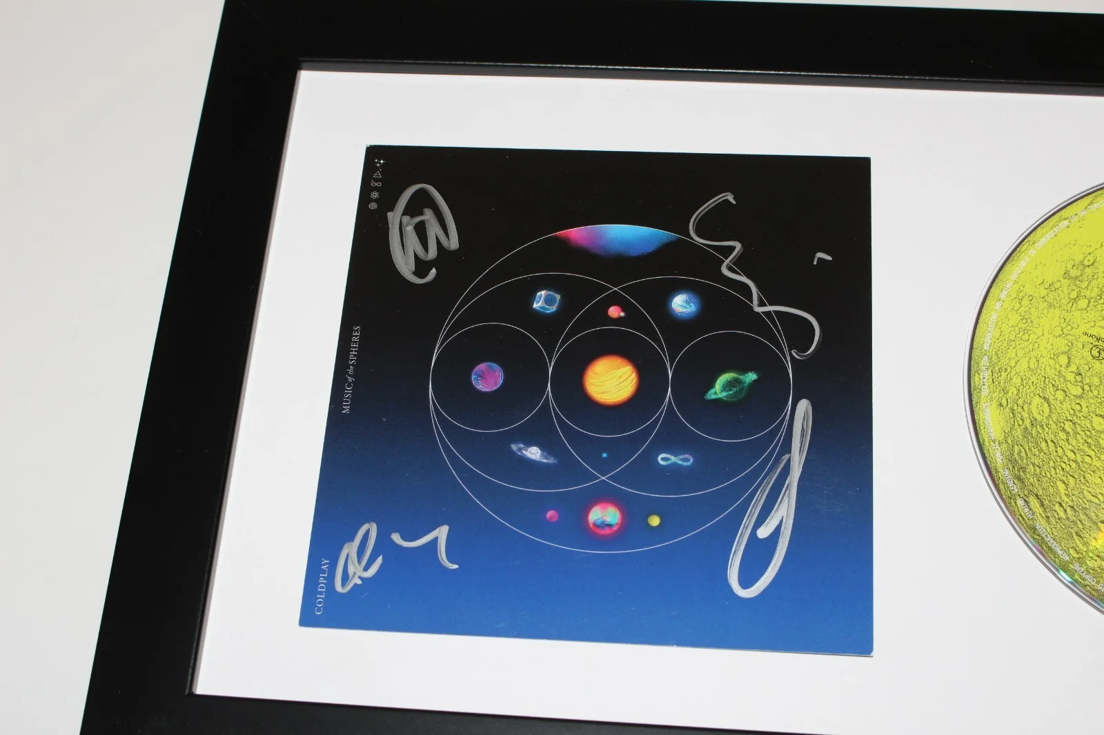 COLDPLAY BAND SIGNED FRAMED MUSIC OF THE SPHERES CD ALBUM COA CHRIS MARTIN, изображение 3