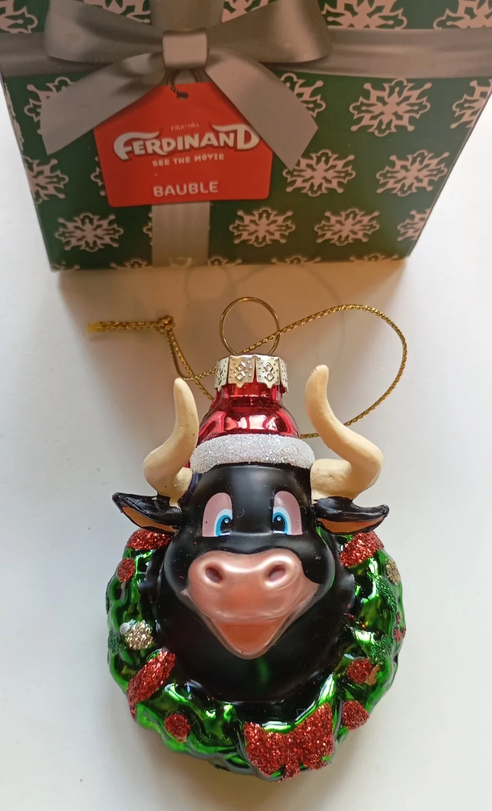 FERDINAND THE BULL FROM THE MOVIE 2 CHRISTMAS BAUBLES AND 3 SETS OF 6 GIFT TAGS, изображение 3