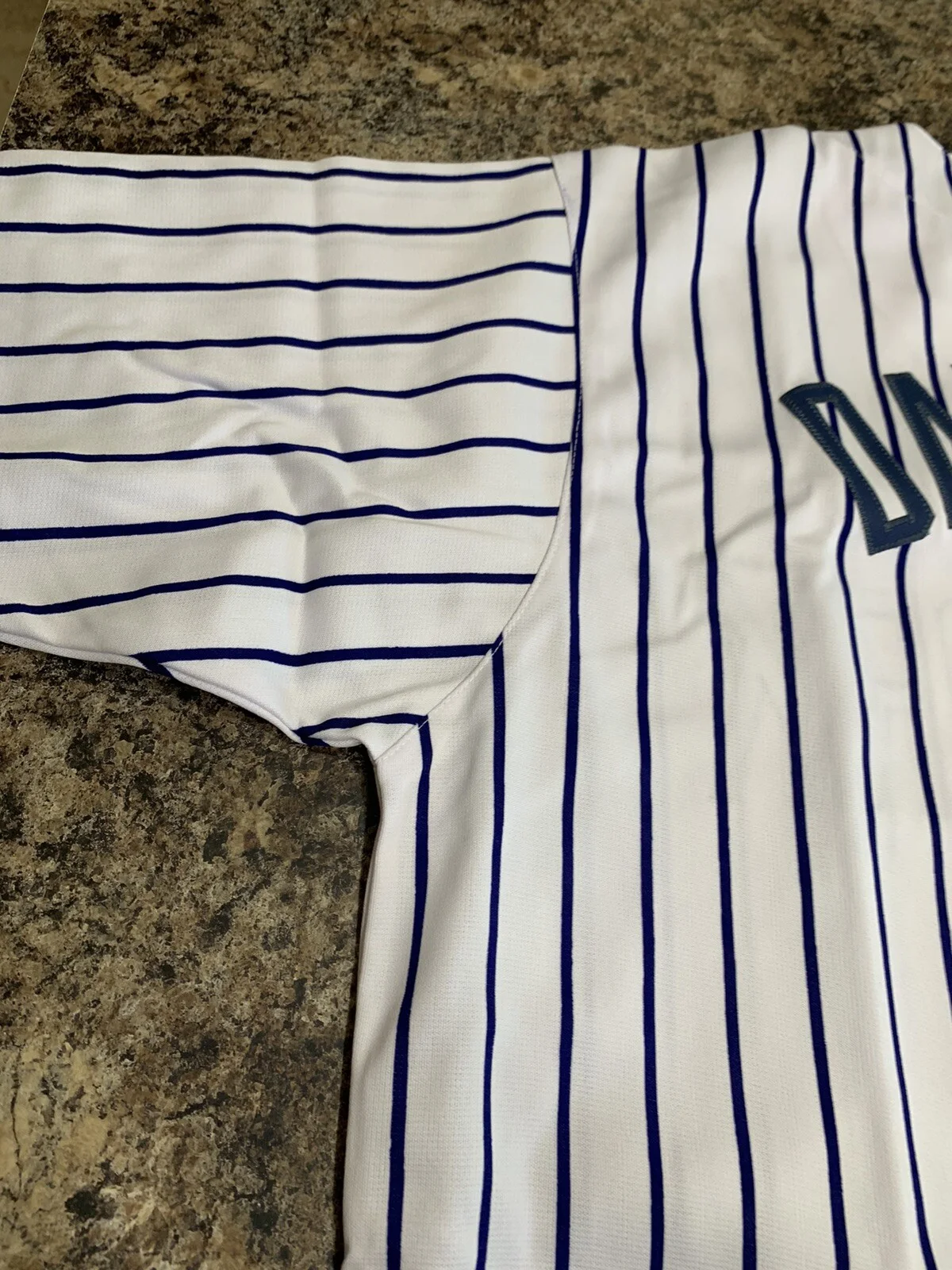 Pete Davidson / Saturday Night Live — Pete Davidson Signed New York Yankees Jersey SNL Beckett Certified 🔥 Rare, image 4
