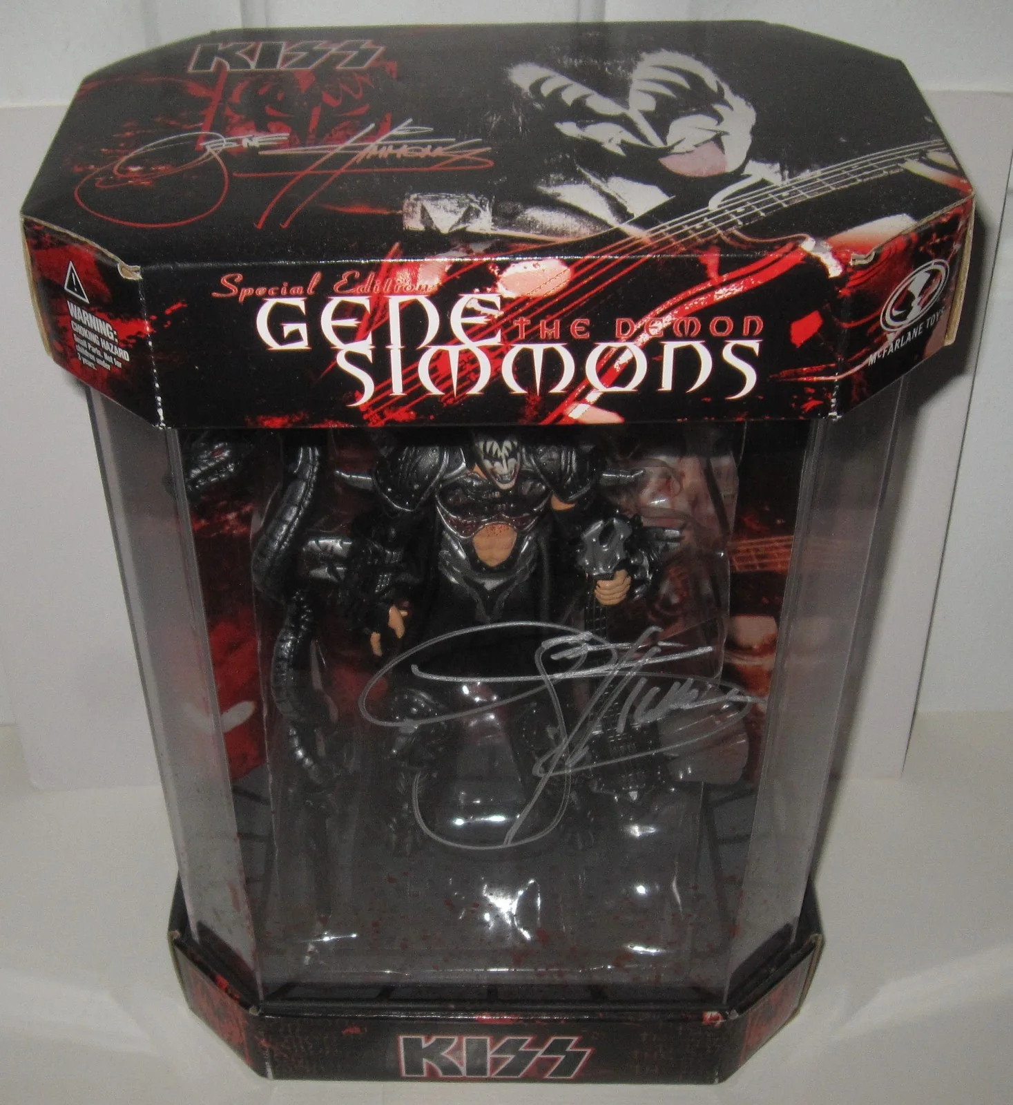 GENE SIMMONS SIGNED KISS ACTION FIGURE SPECIAL EDITION THE DEMON MCFARLANE JSA, изображение 3