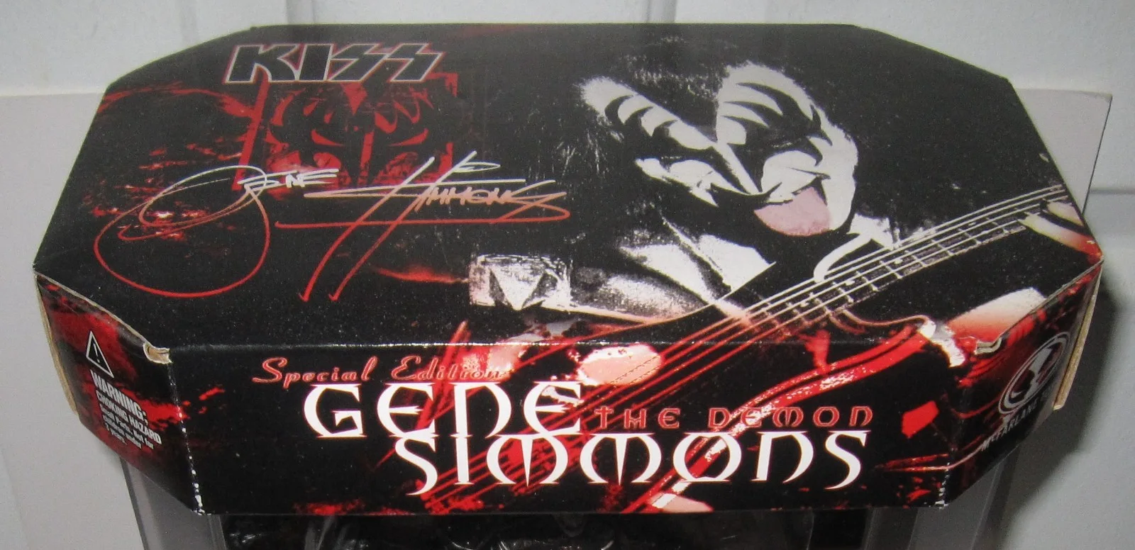 GENE SIMMONS SIGNED KISS ACTION FIGURE SPECIAL EDITION THE DEMON MCFARLANE JSA, изображение 4