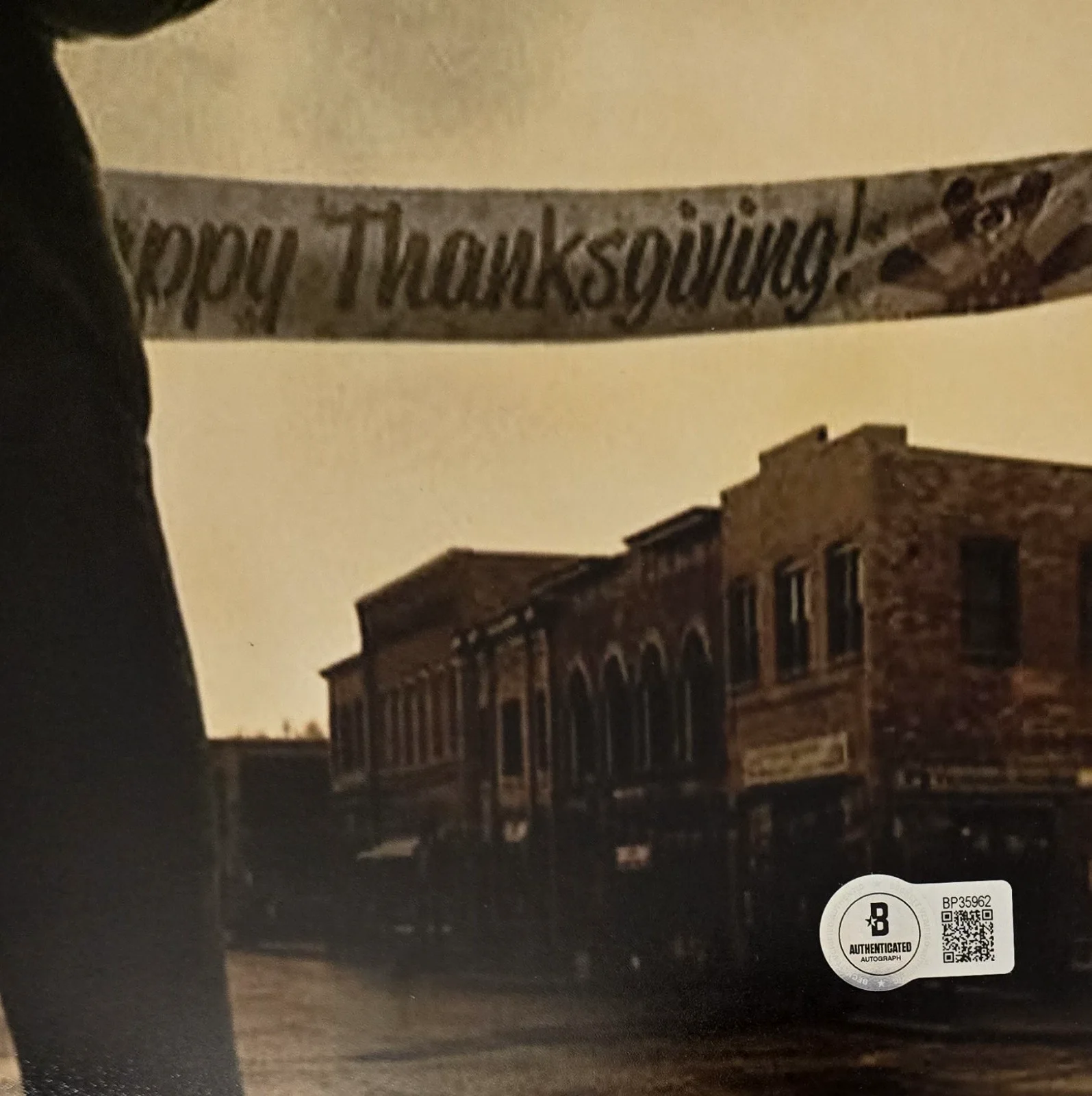 Alex Armbruster — Alex Armbruster Signed Photo John Carver Thanksgiving Autograph Beckett COA 62, изображение 2