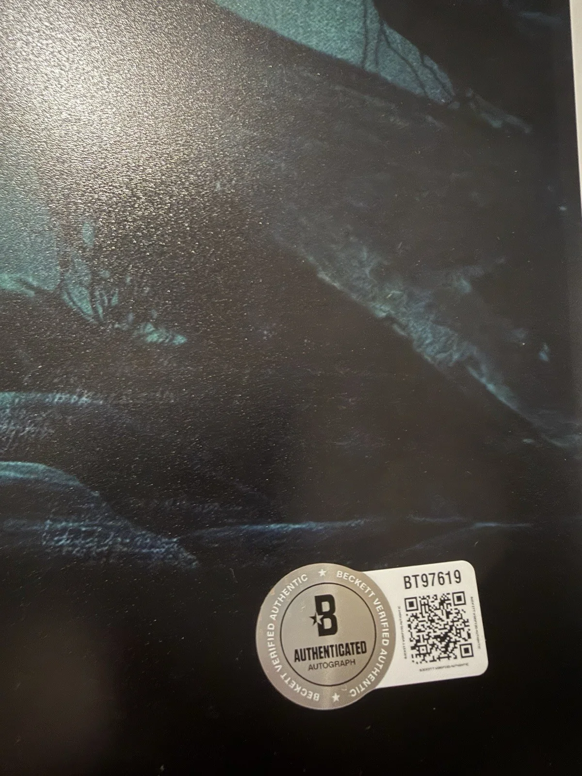 Dimitrius Koloamatangi — DIMITRIUS KOLOAMATANGI SIGNED AUTOGRAPH 11x14 PREDATORS BADLANDS BECKETT (C), изображение 3