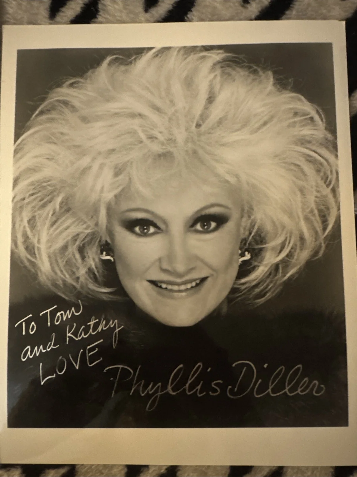 Phyllis Diller — Signed Phyllis Diller Pamphlet & 8x10 Photo, image 2