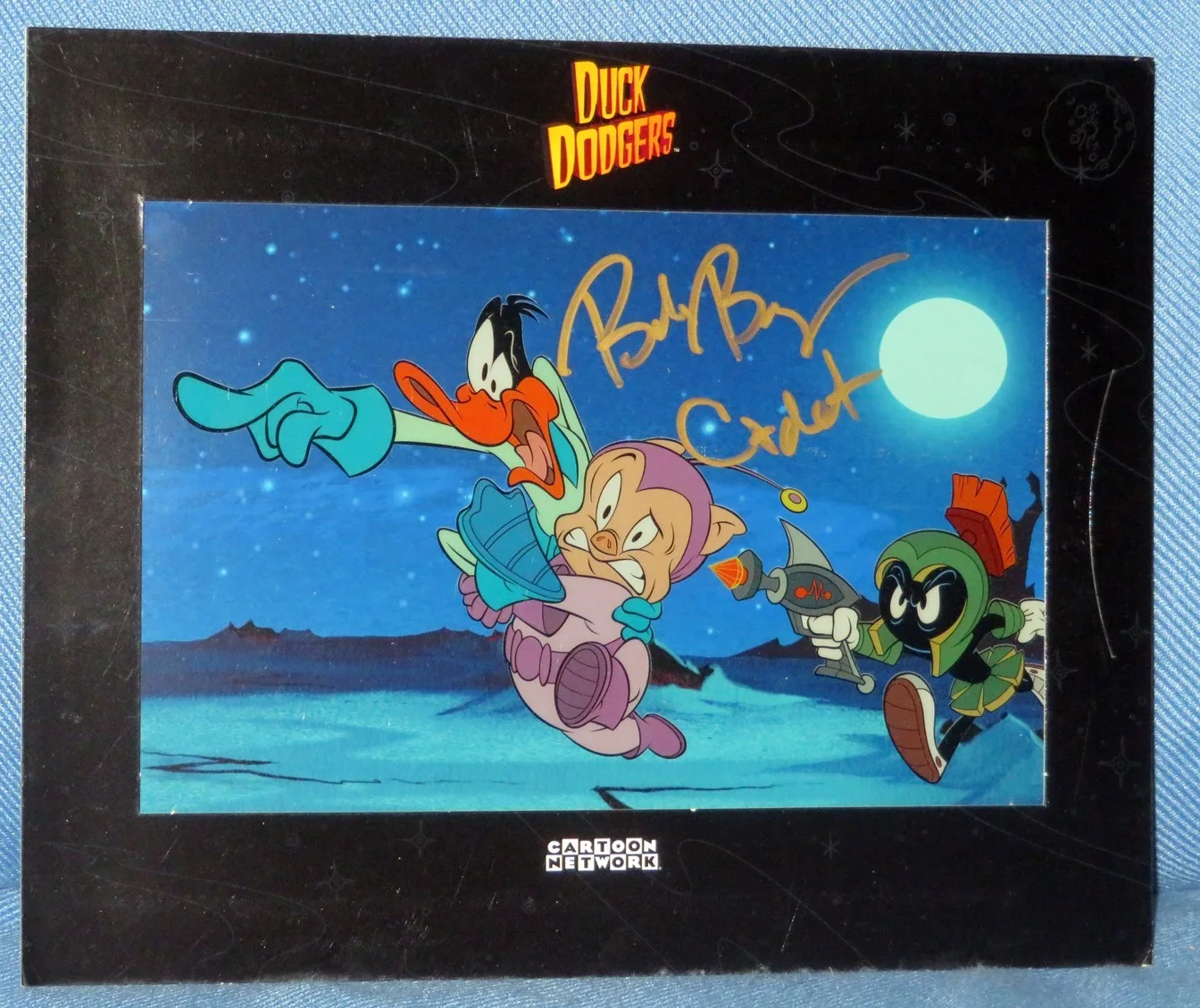 Bob Bergen — SIGNED "Duck Dodgers" CyberCene CEL - BOB BERGEN Cadet in "DUCK DODGERS" 2003, изображение 2