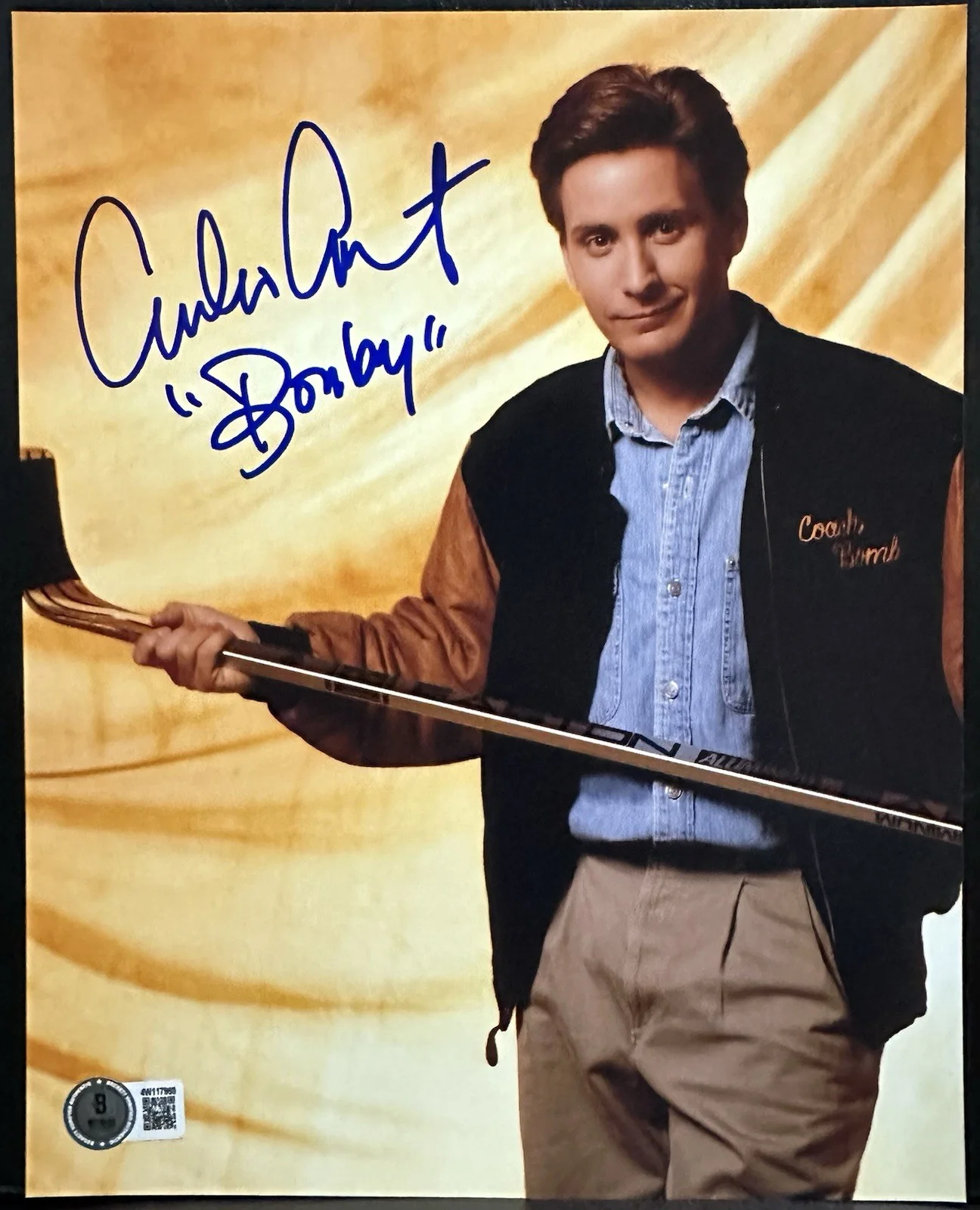 Emilio Estevez — Emilio Estevez Autographed The Mighty Ducks 8x10 Photograph w/ Bombay ! BAS W