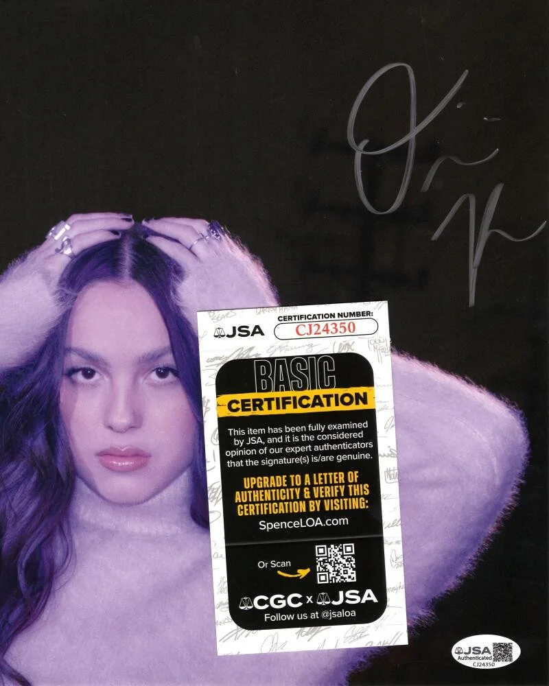 Olivia Rodrigo — Olivia Rodrigo Signed Autograph 8x10 Photo Young Guts Sour Pop Superstar JSA COA, изображение 2