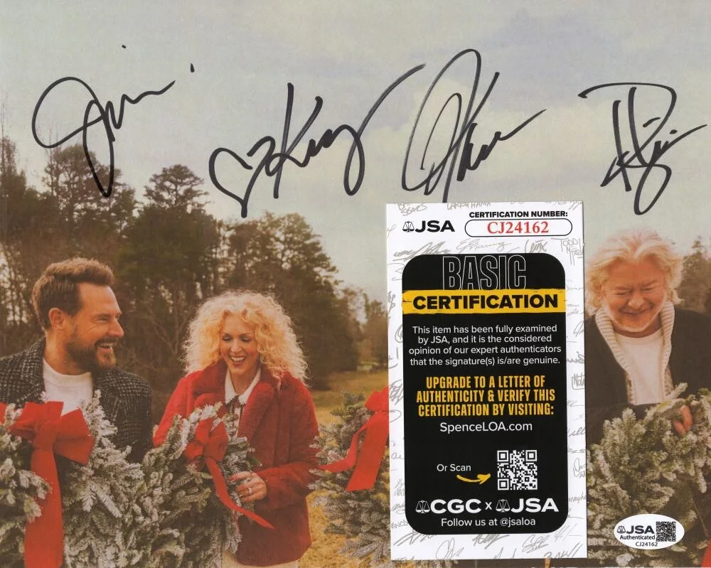 Karen Fairchild, Karen Schlapman, Philip Sweet, Jimi Westbrook — Little Big Town Full Band x4 Signed Autograph 8x10 Photo Photograph w/ JSA COA, изображение 2