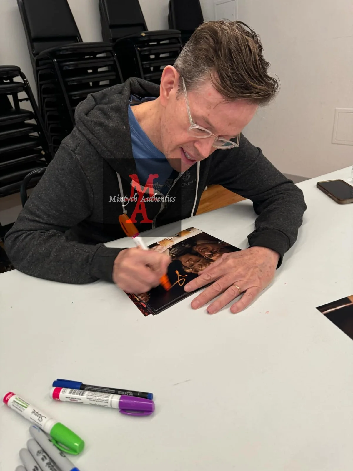Dylan Baker — Dylan Baker Planes, Trains and Automobiles signed 8x10 photo Beckett COA Owen, image 2