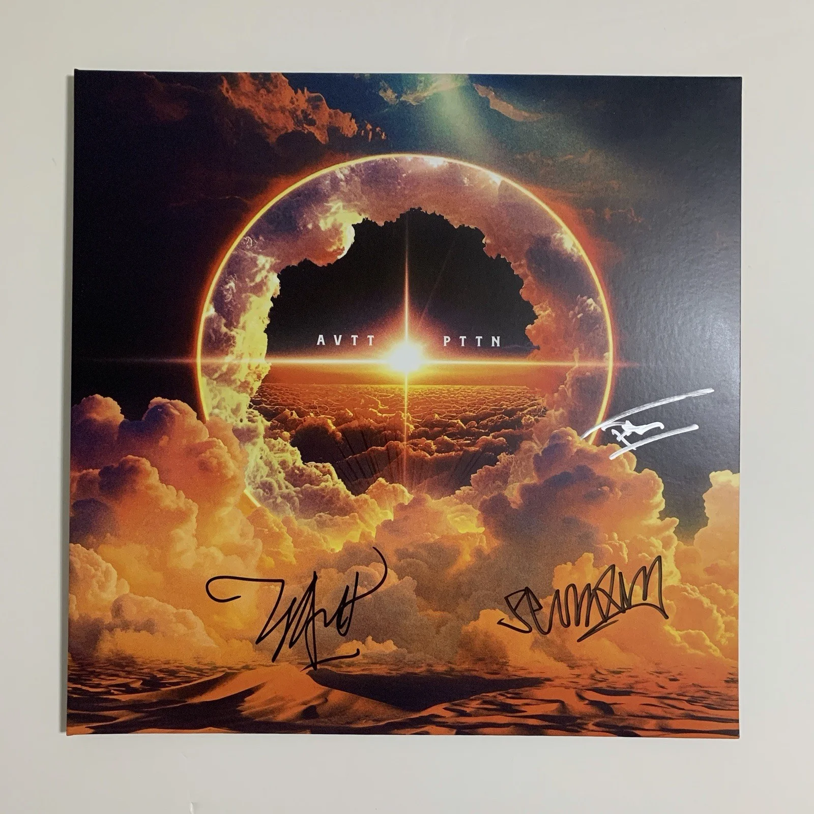 AVTT/PTTN Autographed Vinyl Record ON COVER Avett Brothers Mike Patton Signed, изображение 4