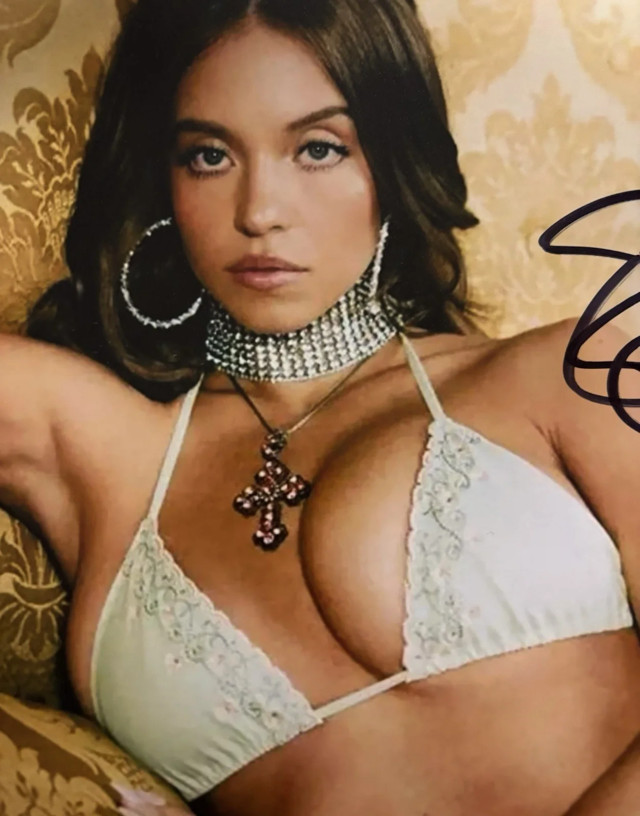 Sydney Sweeney / Americana Housemaid Sexy Eyes Signed Autograph 8x10 Photo COA, изображение 2
