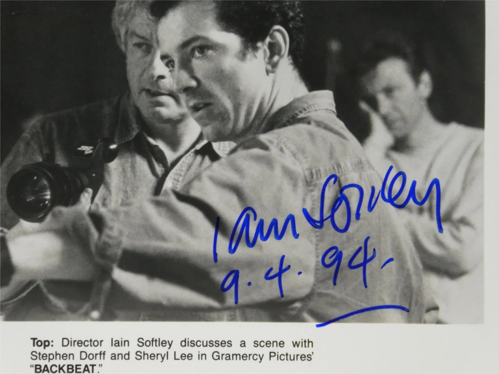Iain Softley — Iain Softley Signed B&W 8x10 Promo Photo Director Backbeat Autographed, image 2