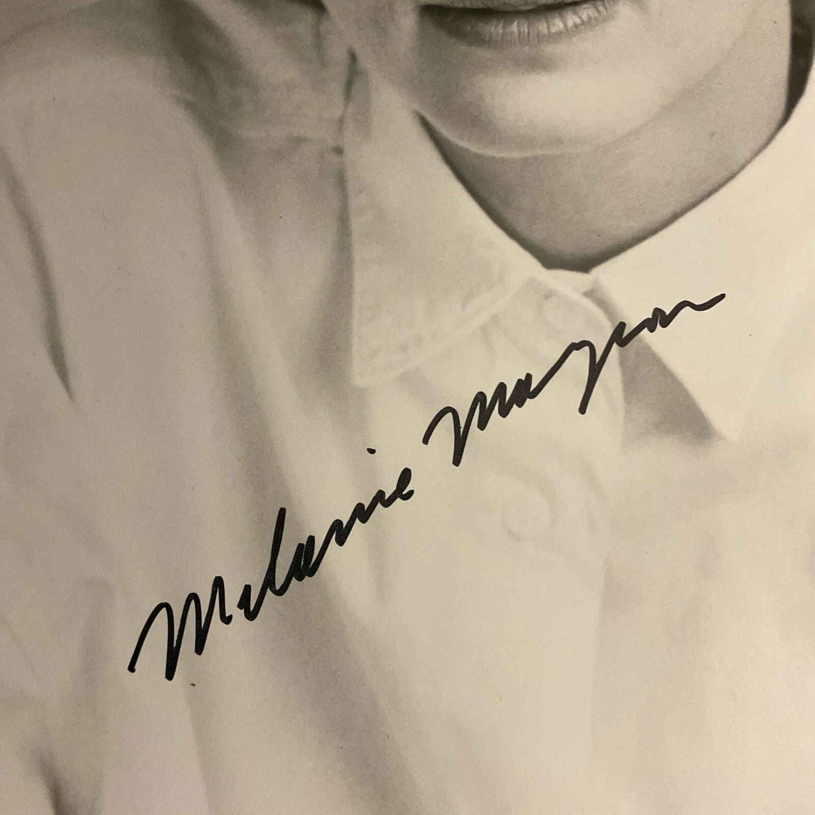 Melanie Mayron — Melanie Mayron B&W VTG Signed 8x10 Photo, image 2