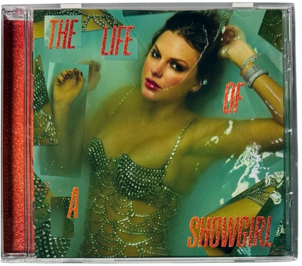 Taylor Swift 2025 The Life of a Showgirl CD Signed 4.75x4.75 Photo Art #2 -JSA, изображение 3