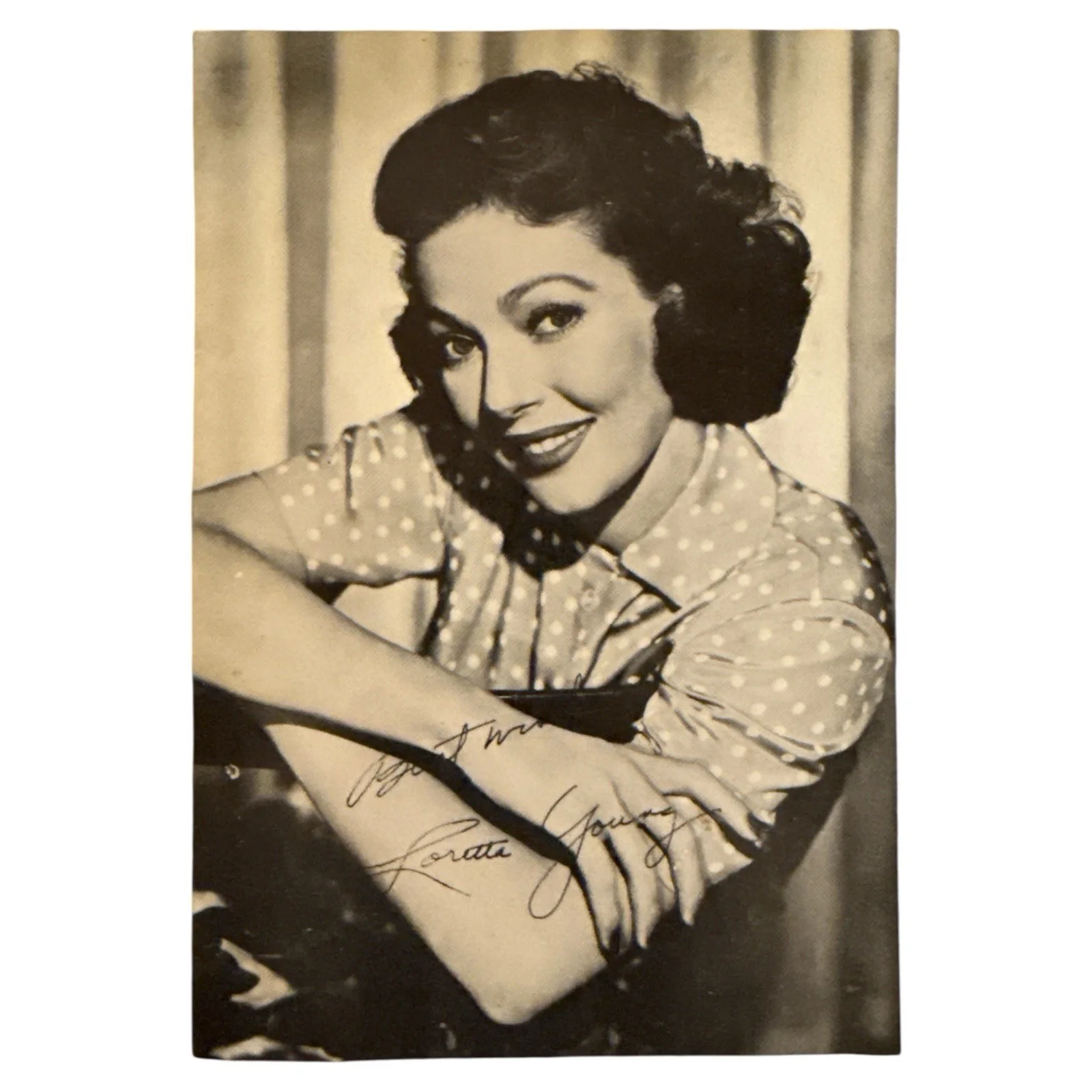 Loretta Young — Loretta Young Facsimile Signed Autograph 5x7 Photo Card Picture Vintage