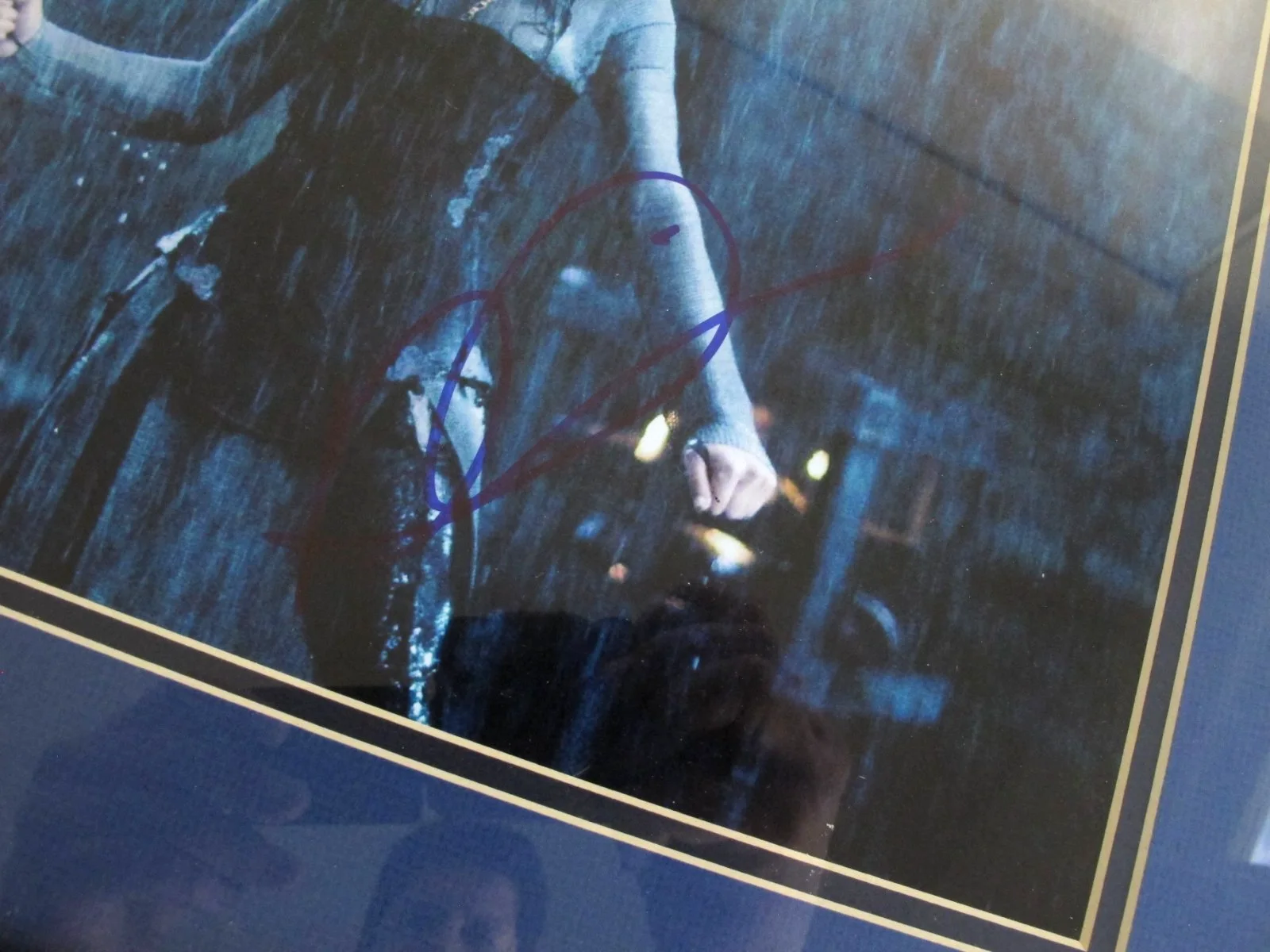 Rhona Mitra — Rhona Mitra SIGNED 11x14 UNDERWORLD: Rise Of The Lycans ~ with COA, image 3