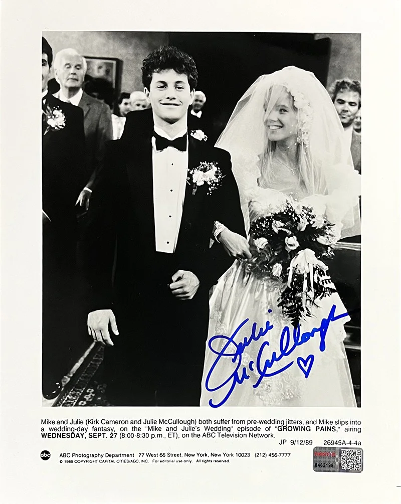 Julie McCullough — Julie McCullough Signed Autographed Growing Pains Wedding 8x10 Photo TRISTAR
