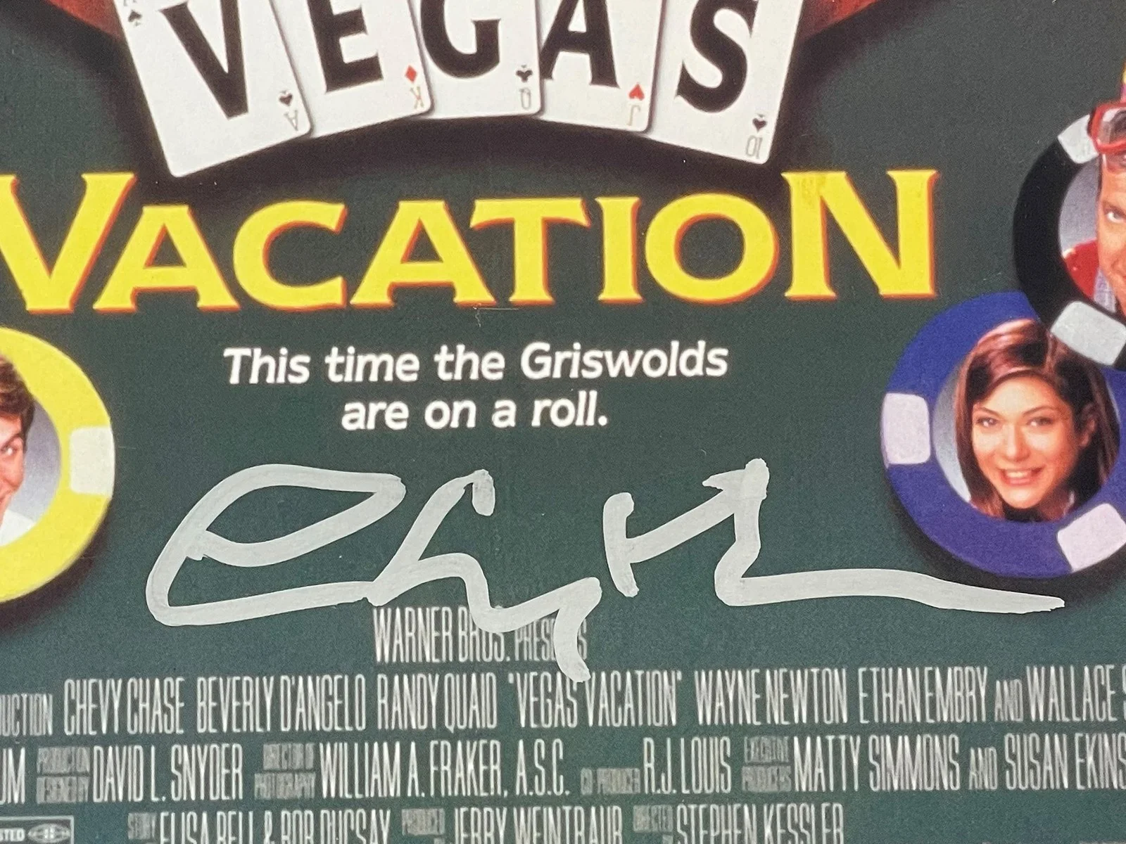 Chevy Chase — Chevy Chase Signed Autographed Vegas Vacation 11x17 Mini Movie Poster TRISTAR, изображение 2