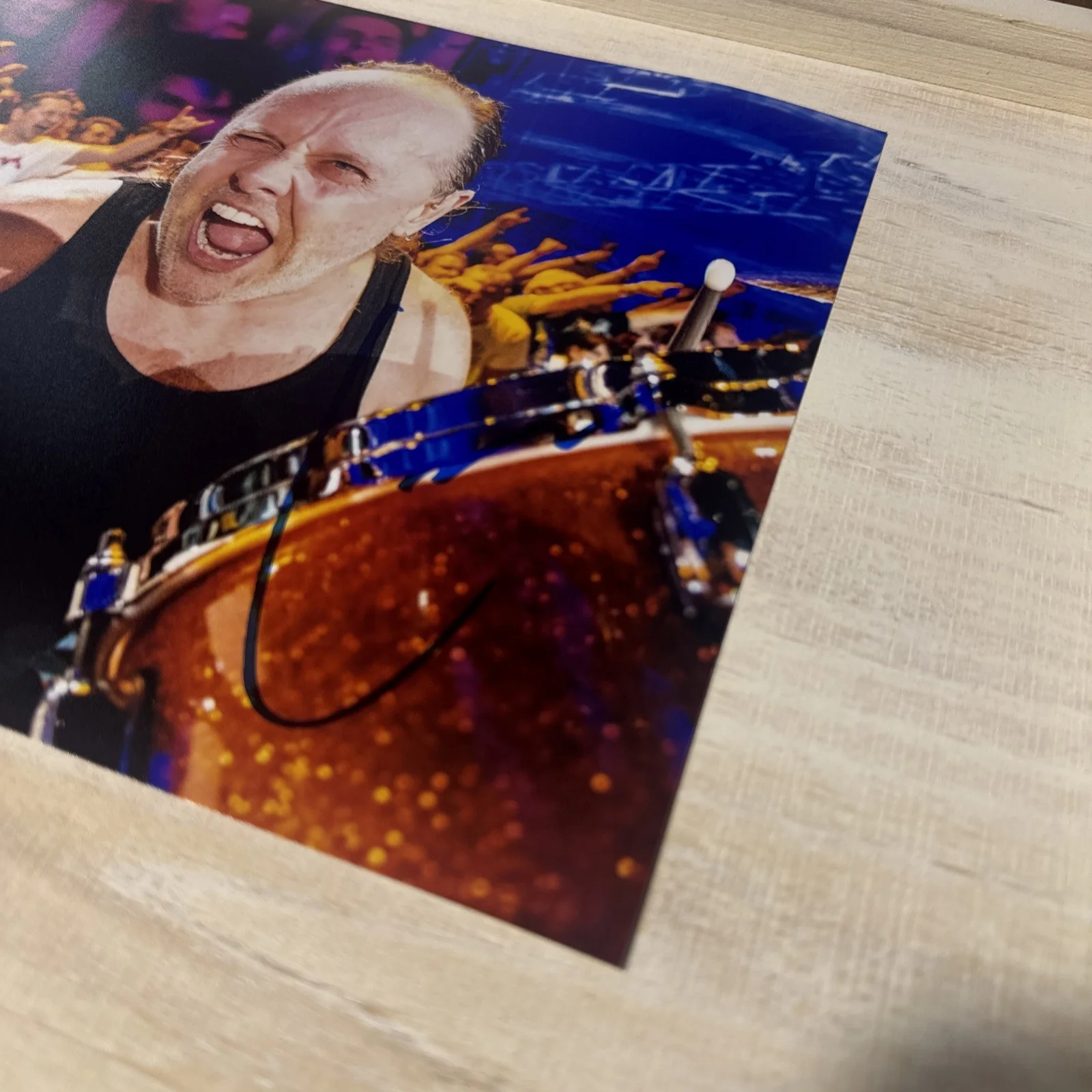 LARS ULRICH — LARS ULRICH ~ ORIGINAL SIGNED / AUTOGRAPHED 8x10 PHOTO METALLICA w/COA Hologram, изображение 4