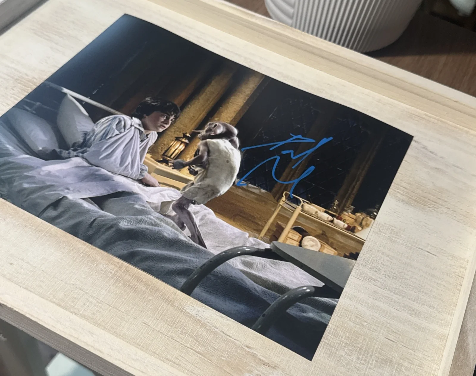 DANIEL RADCLIFFE — DANIEL RADCLIFFE SIGNED AUTOGRAPH "HARRY POTTER" 8x10 RARE PHOTO w/COA Proof !!, изображение 2