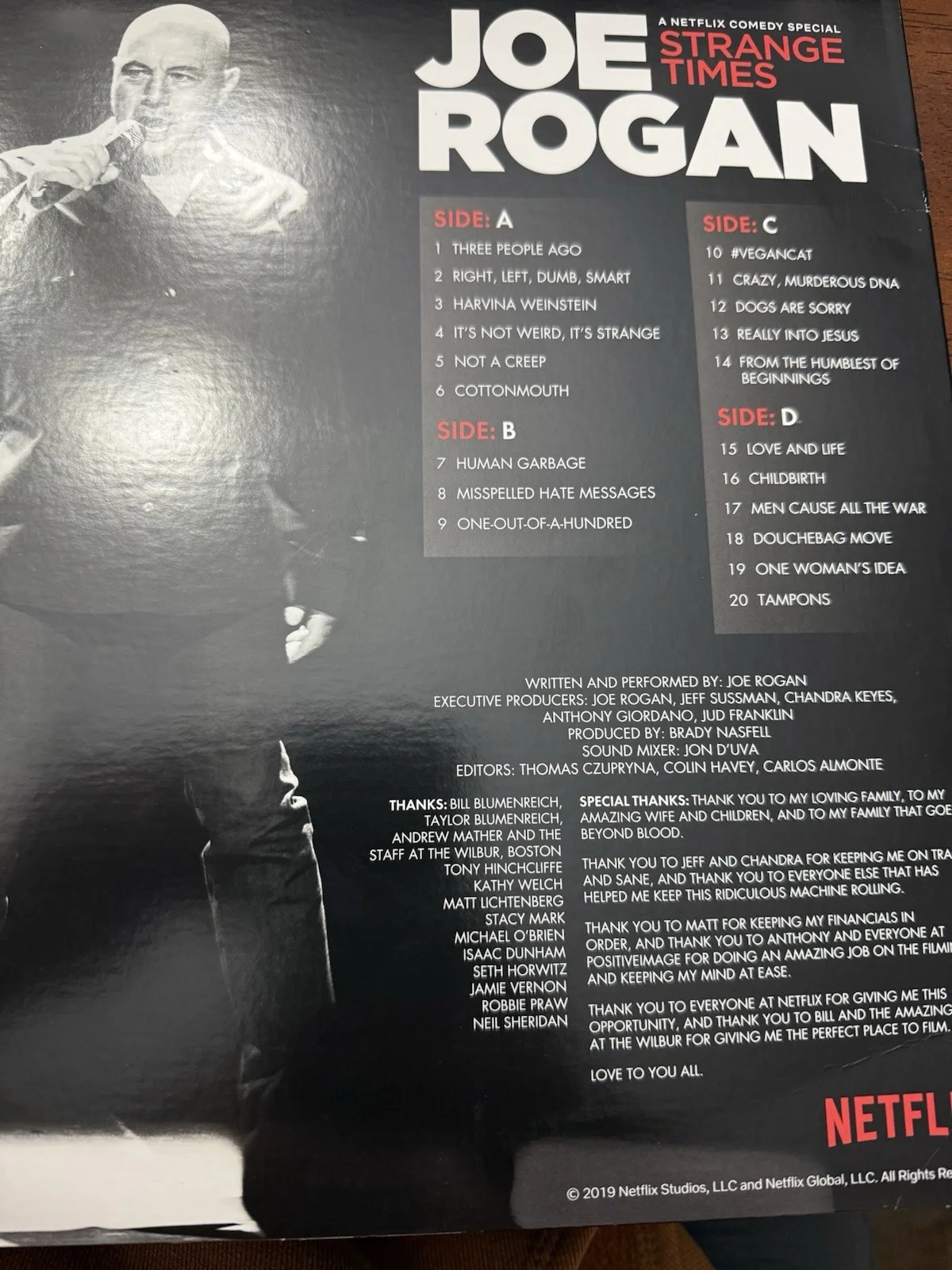 Joe Rogan Signed "Strange Times" Vinyl Record Album (SWAU), изображение 3