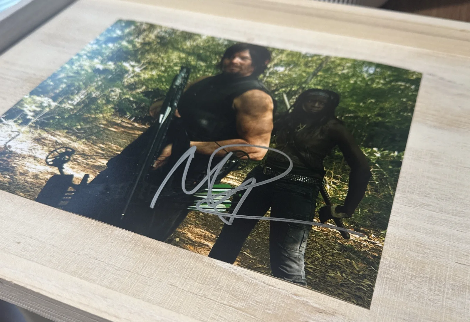 NORMAN REEDUS — Norman Reedus The Walking Dead 8x10 Hand Signed Autographed Photo Hologram COA !, image 3