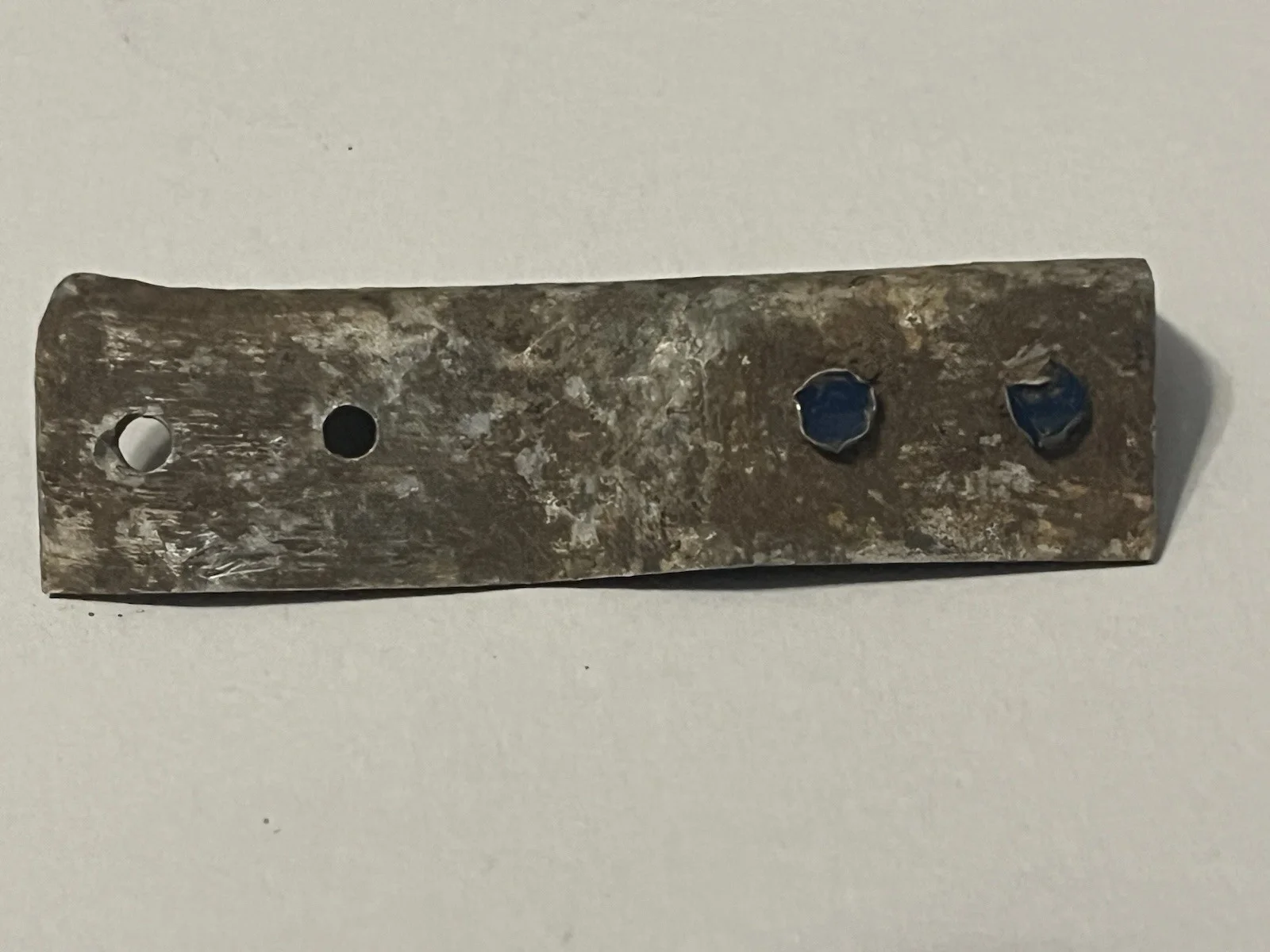 Lynyrd Skynyrd Signed Plane Crash 3” Steel W 2X BLUE RIVETS Super Rare Gene Odom, image 4