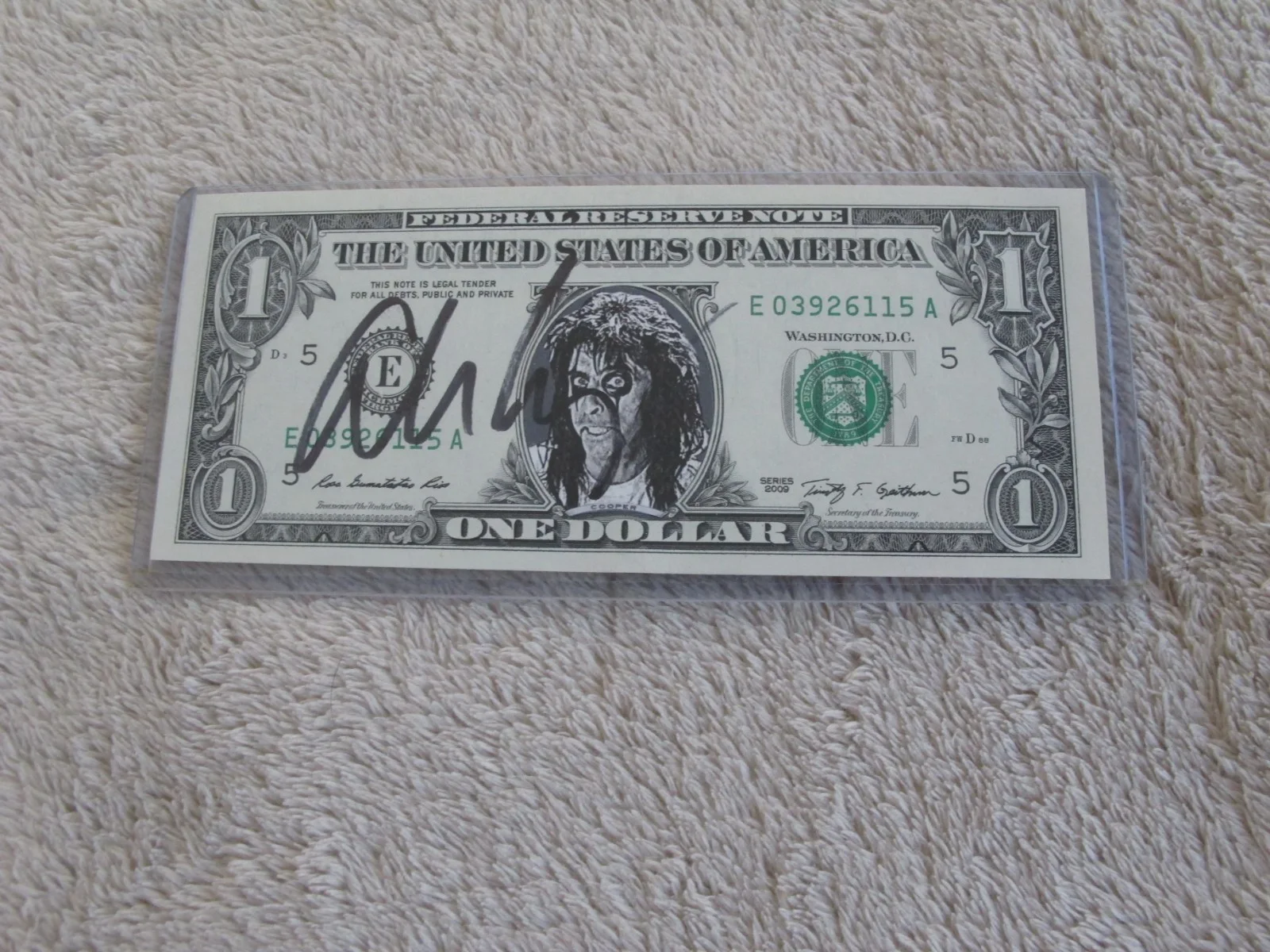 Alice Cooper SIGNED One Dollar Bill with COA ~ Autograph / Signature, image 2